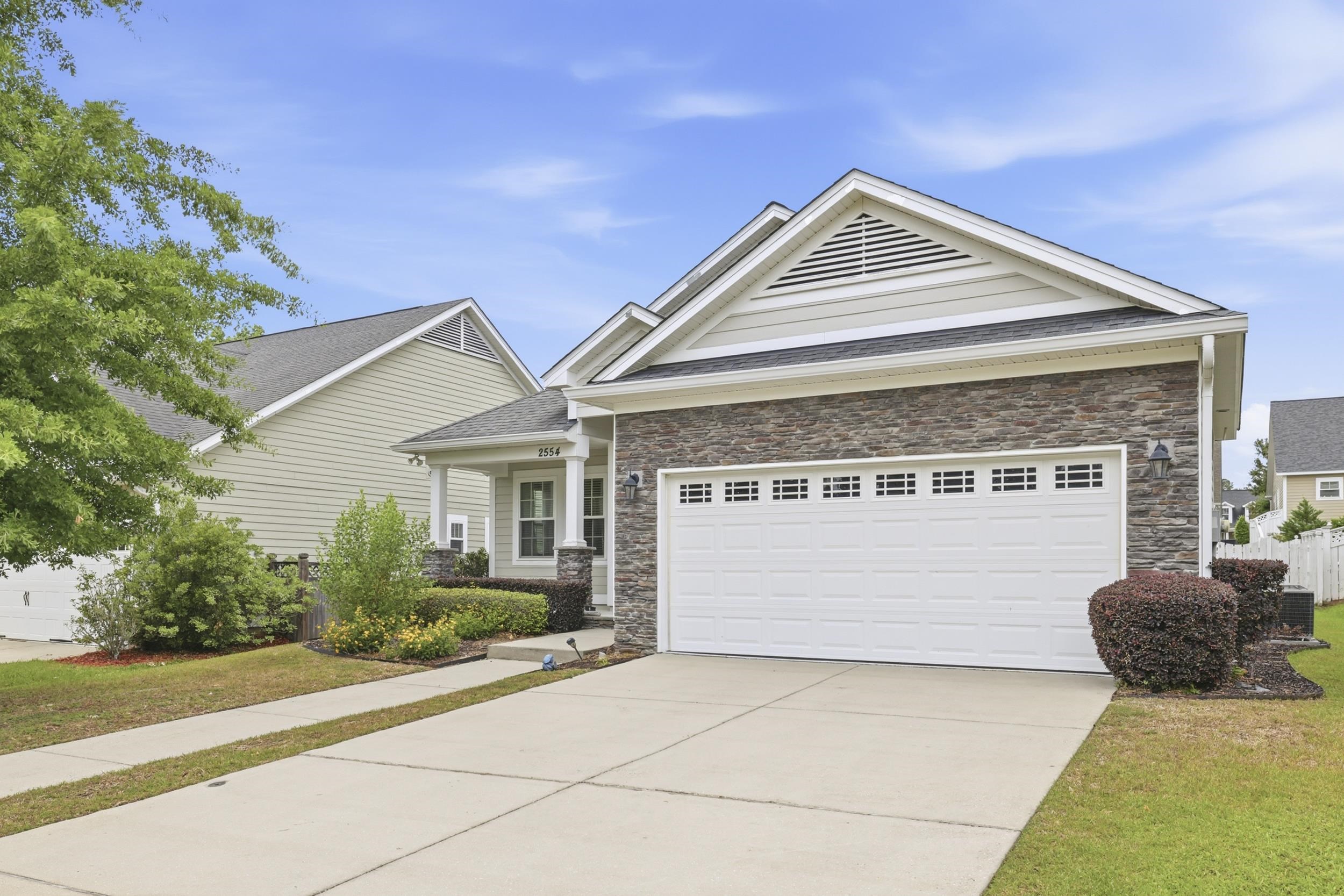 2554 GOLDENROD Way