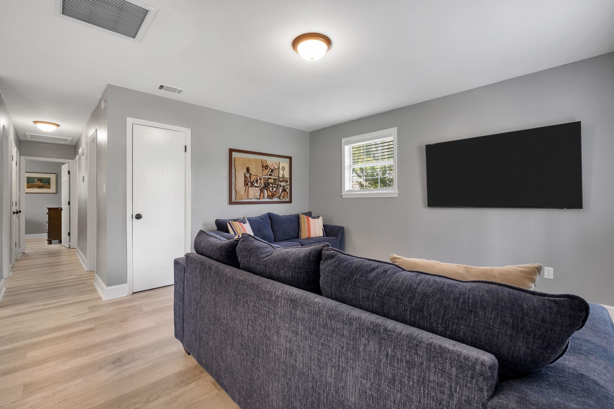 428 Dupont Drive