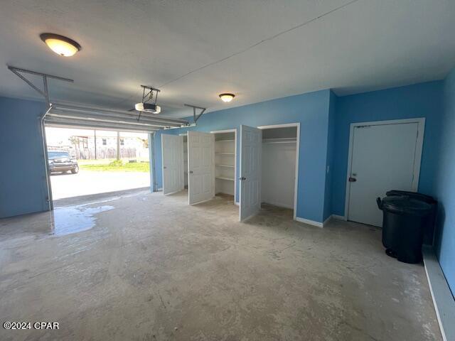 3700 Shoreline Circle