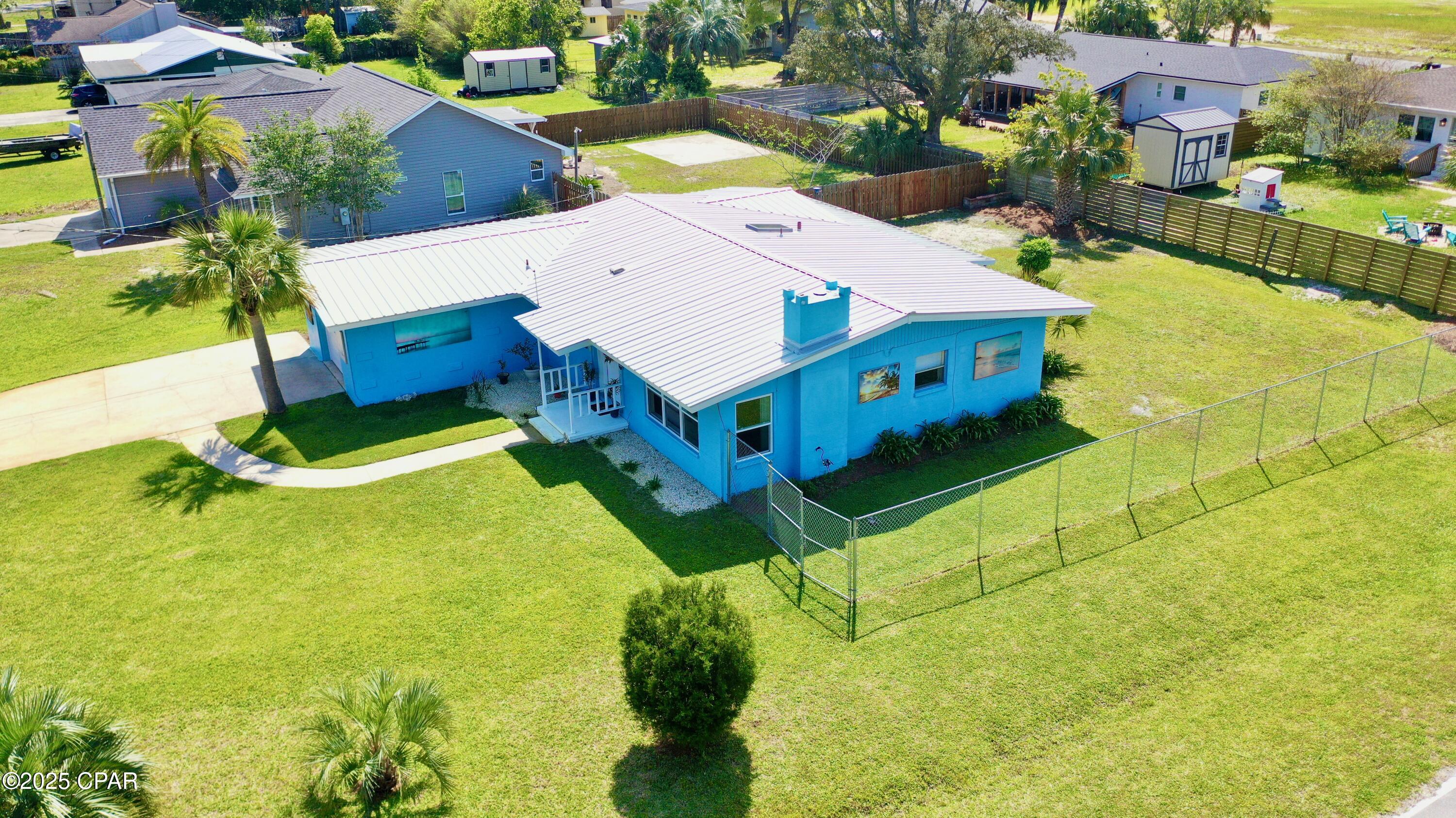 3700 Shoreline Circle