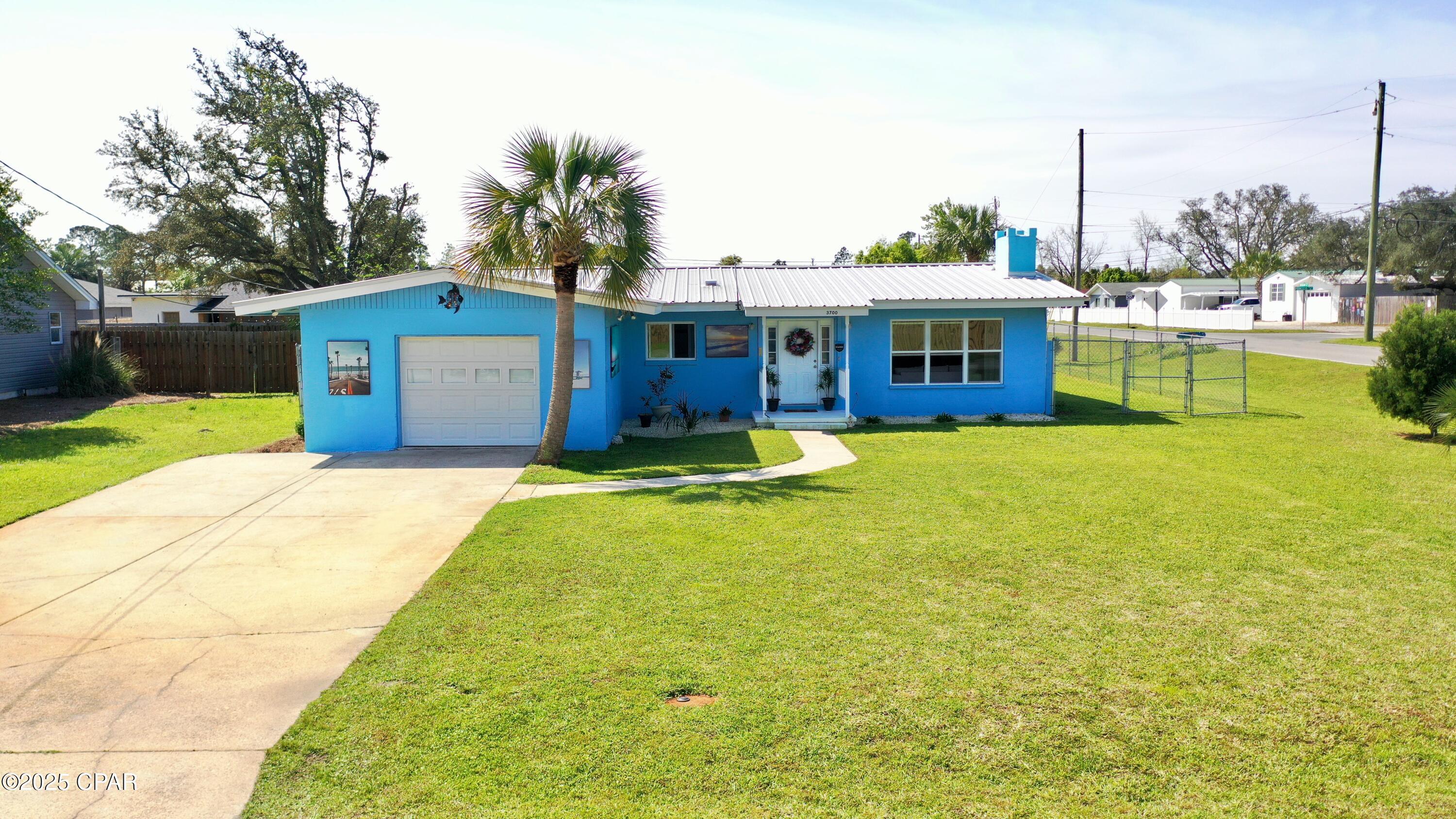 3700 Shoreline Circle