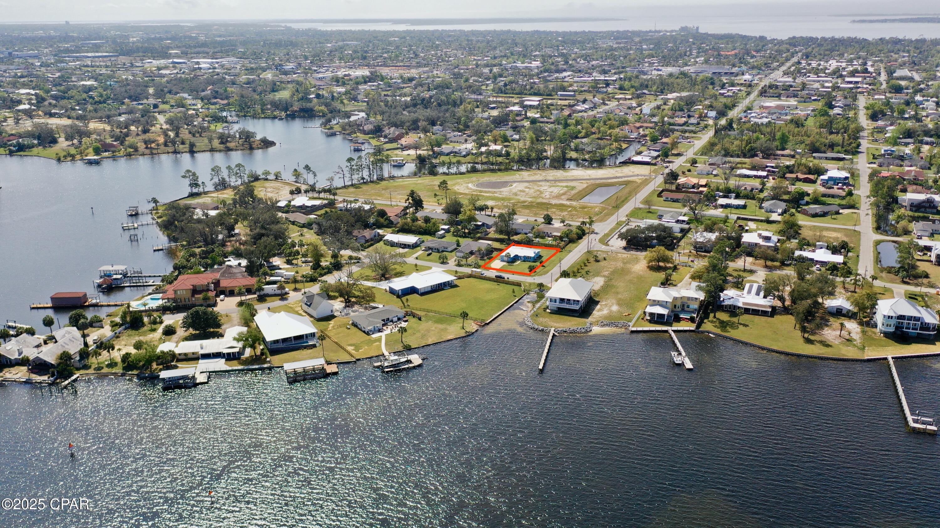 3700 Shoreline Circle