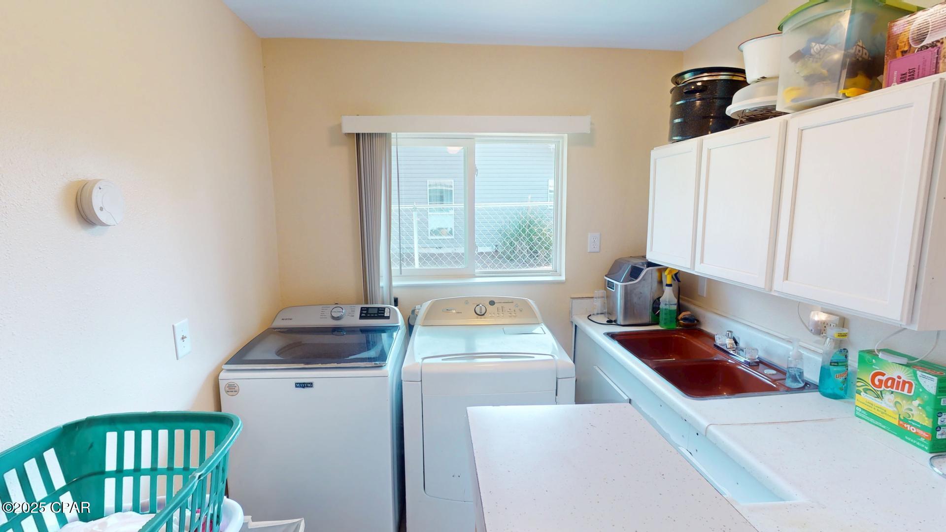 3700 Shoreline Circle