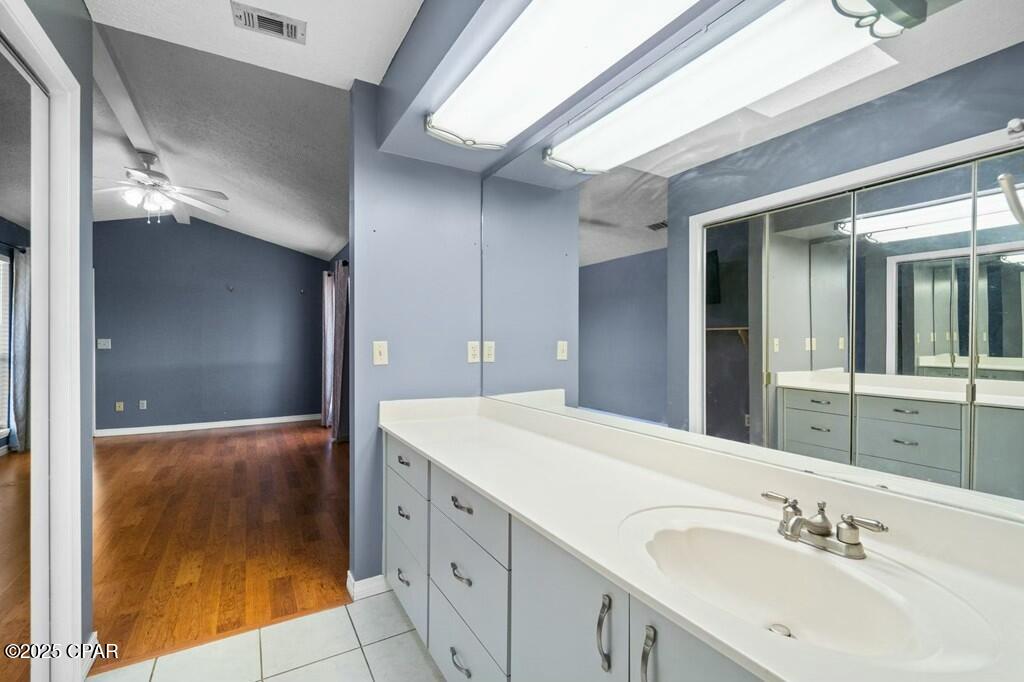 142 Heritage Cir