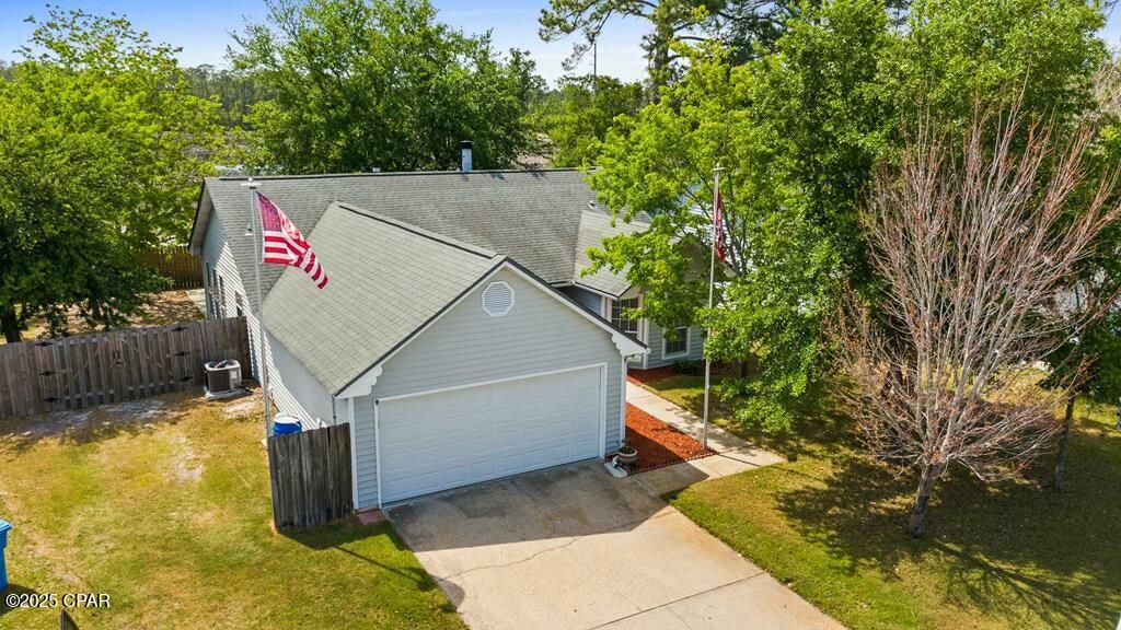 142 Heritage Cir
