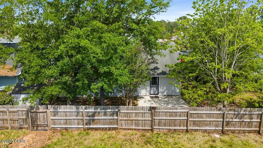 142 Heritage Cir