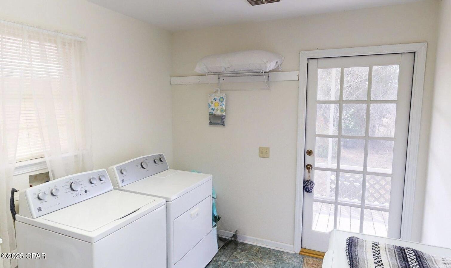 8225 SW County Road 12