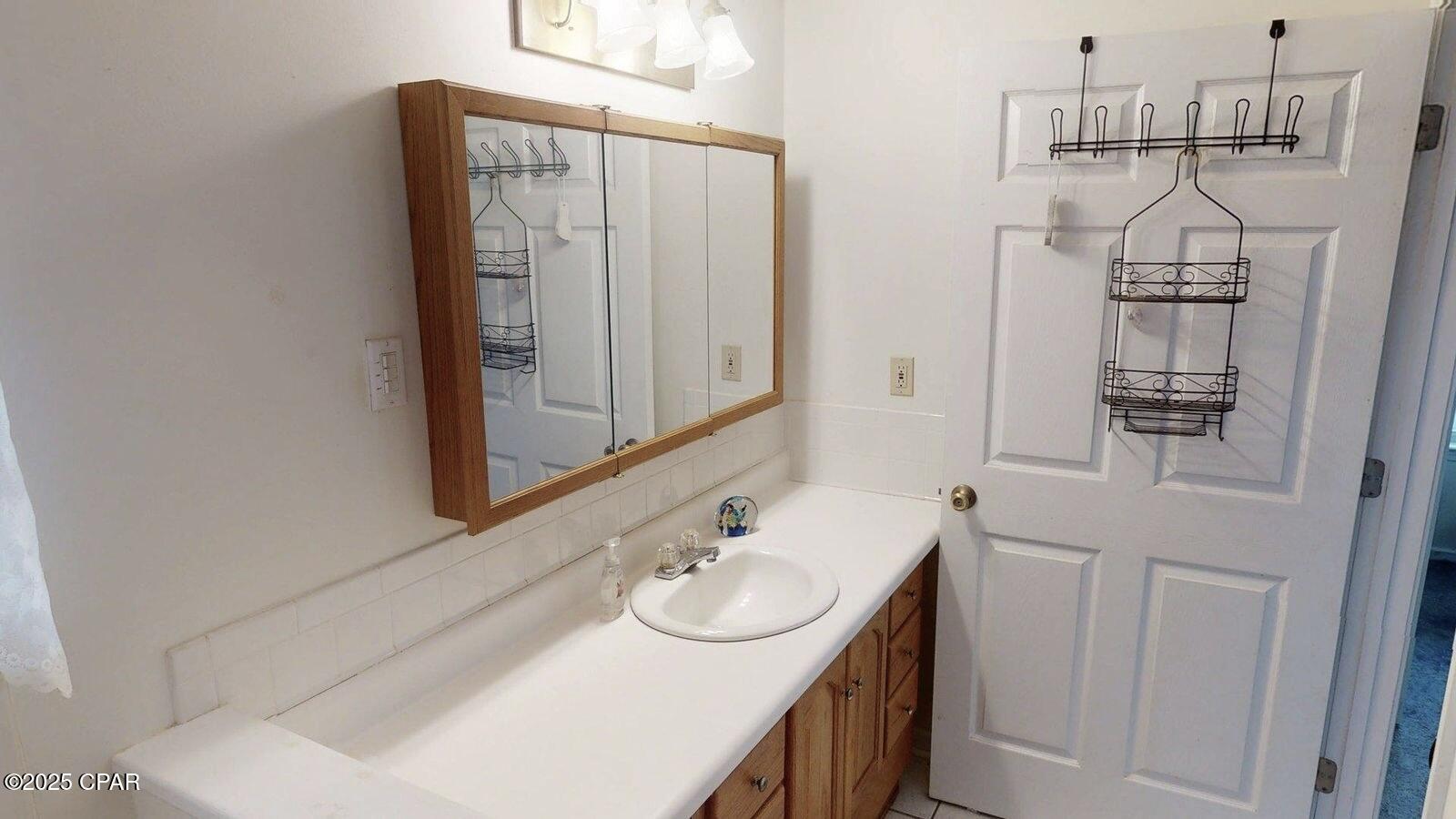 8225 SW County Road 12