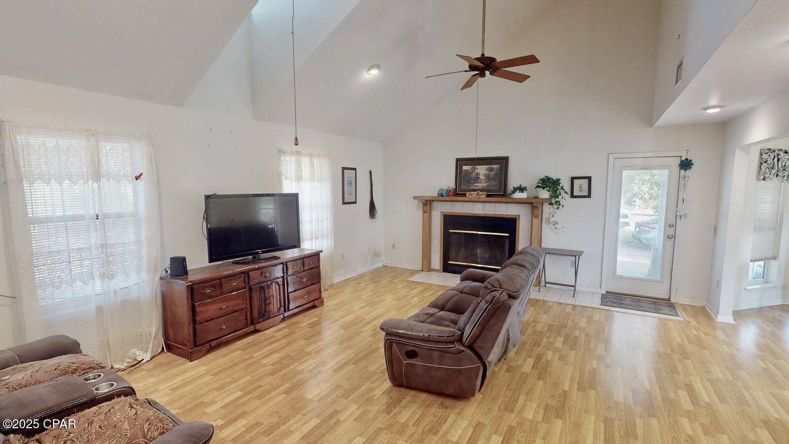 8225 SW County Road 12