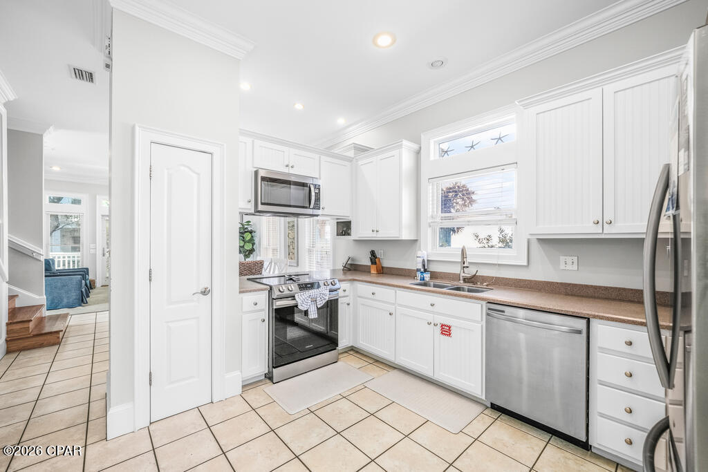 146 Parkshore Drive
