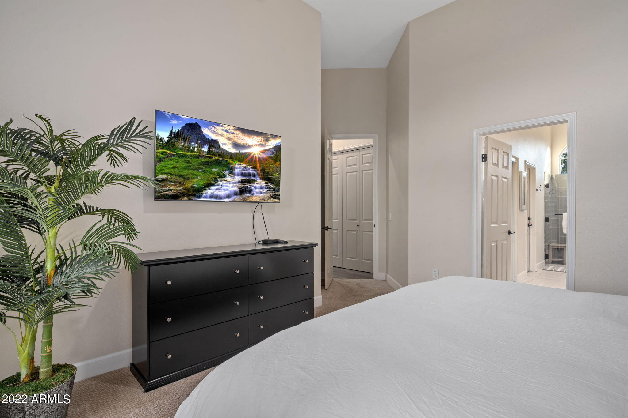 8245 E BELL Road, 243