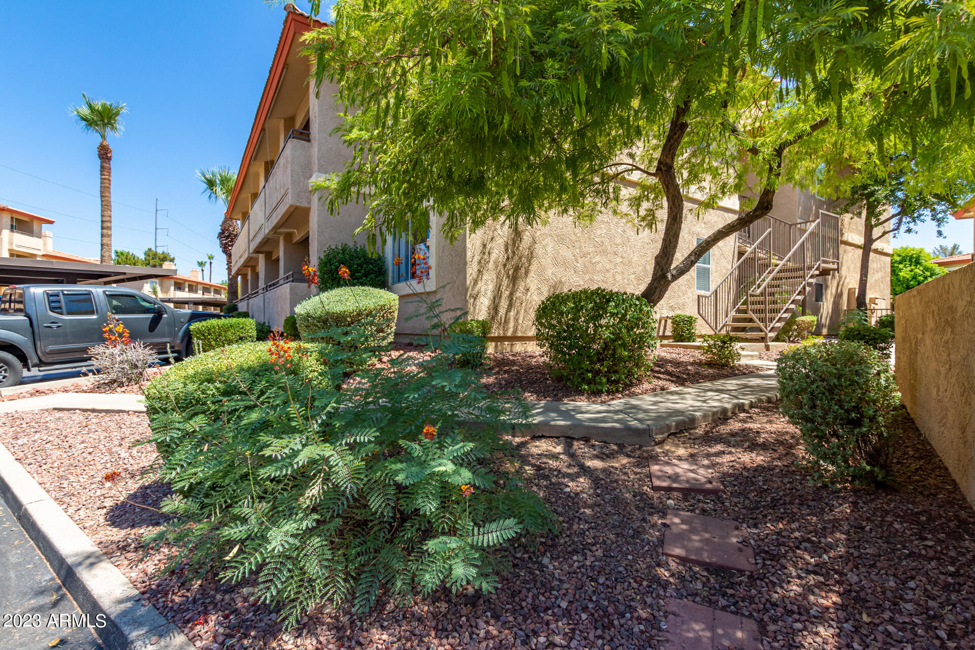 10410 N CAVE CREEK Road, 1081