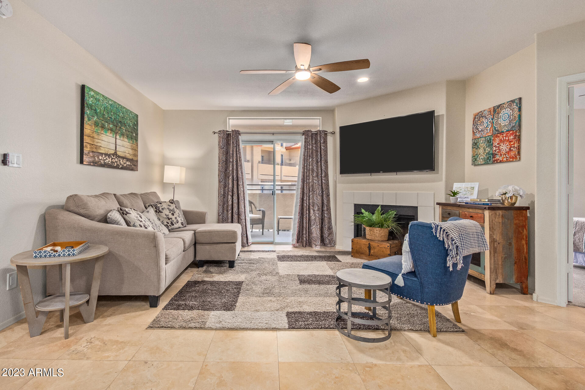 10410 N CAVE CREEK Road, 1081