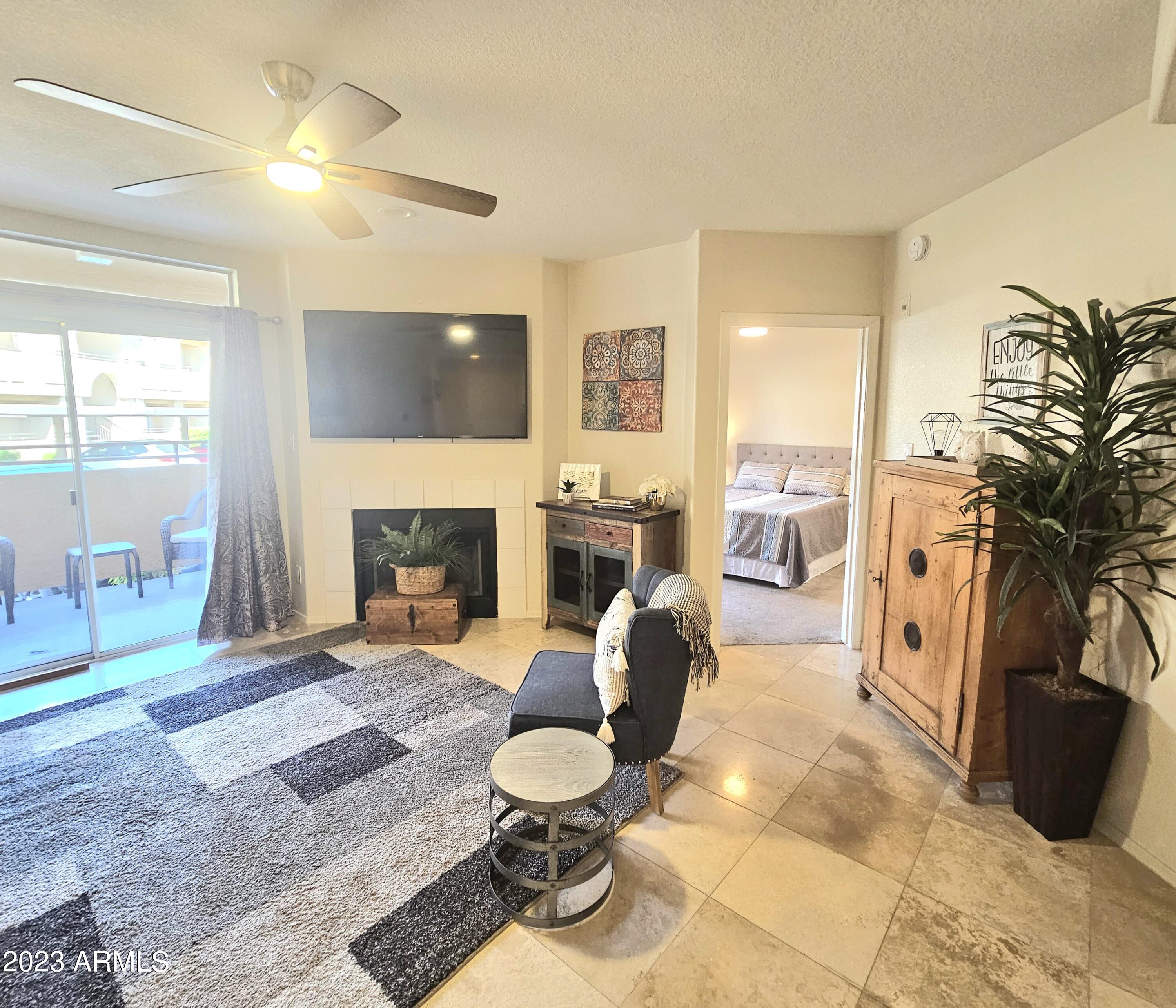 10410 N CAVE CREEK Road, 1081