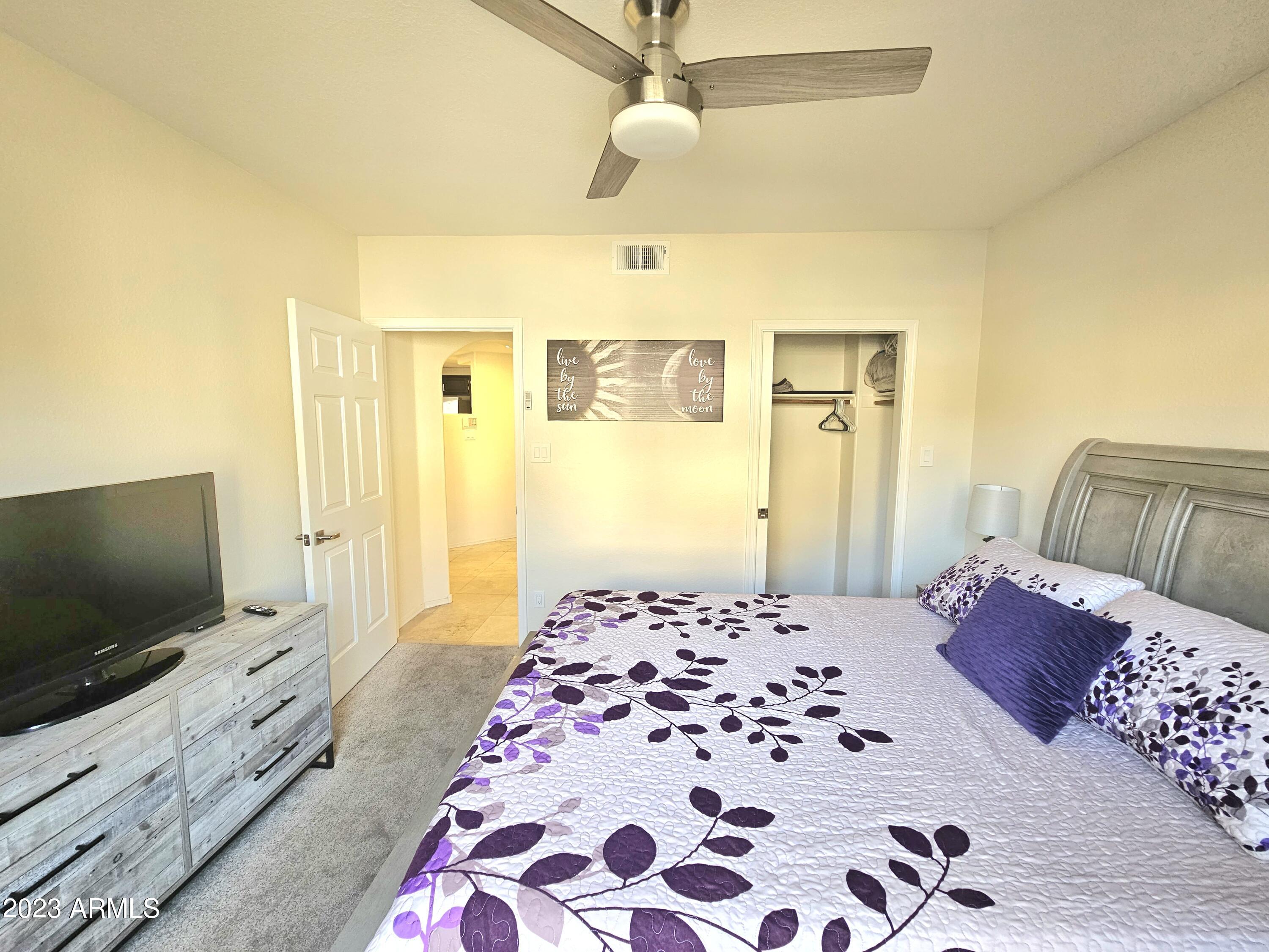 10410 N CAVE CREEK Road, 1081