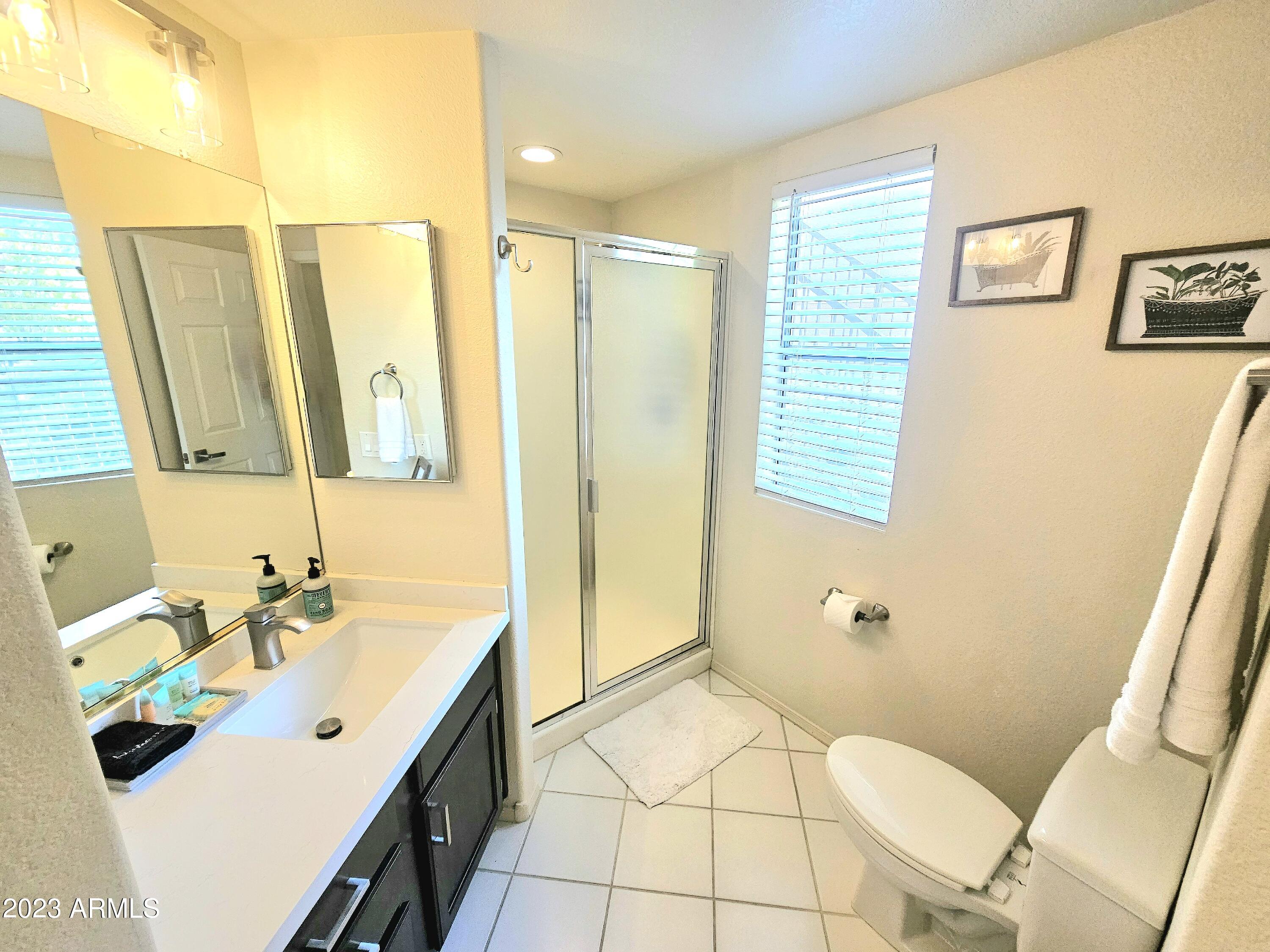 10410 N CAVE CREEK Road, 1081