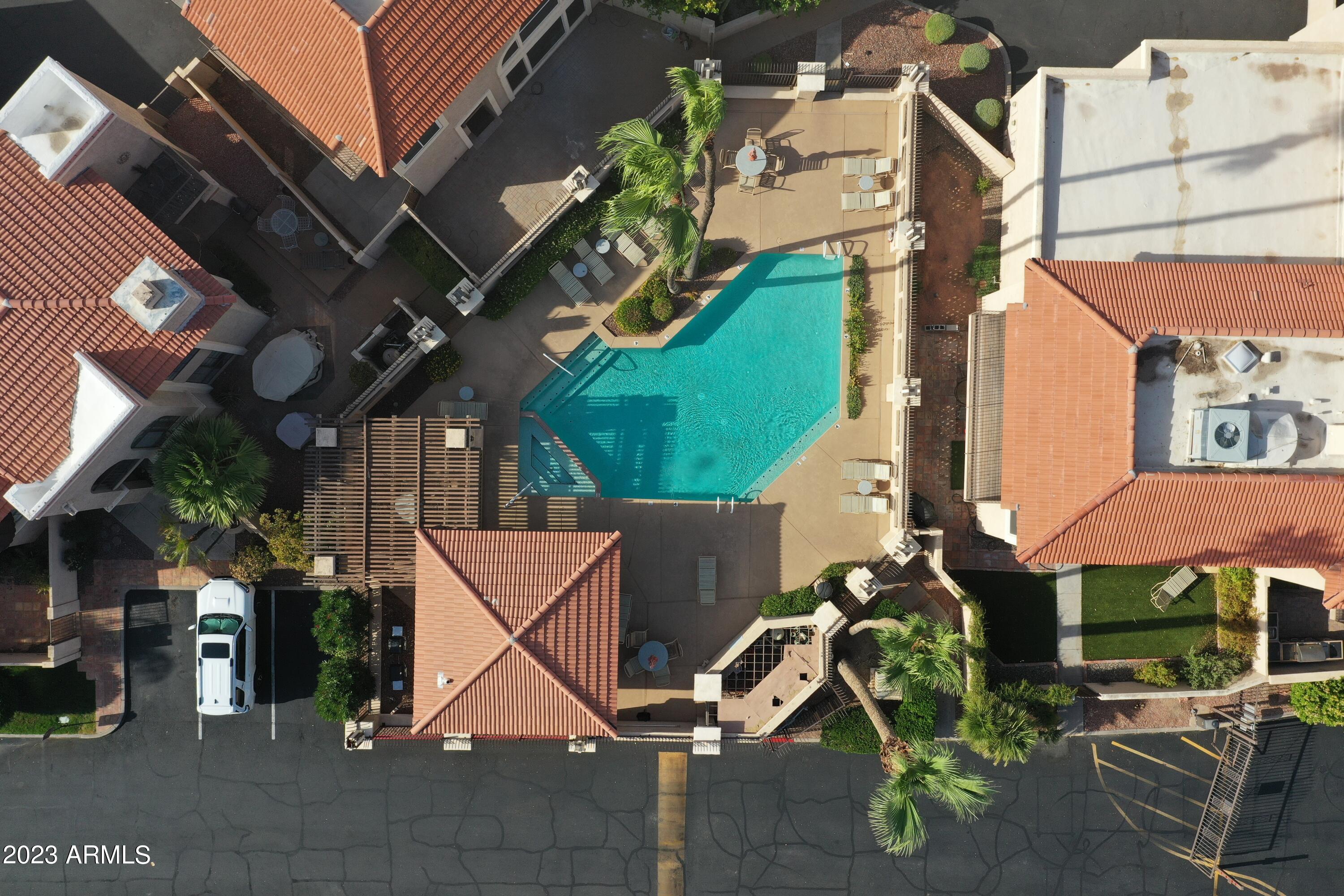 10410 N CAVE CREEK Road, 1081