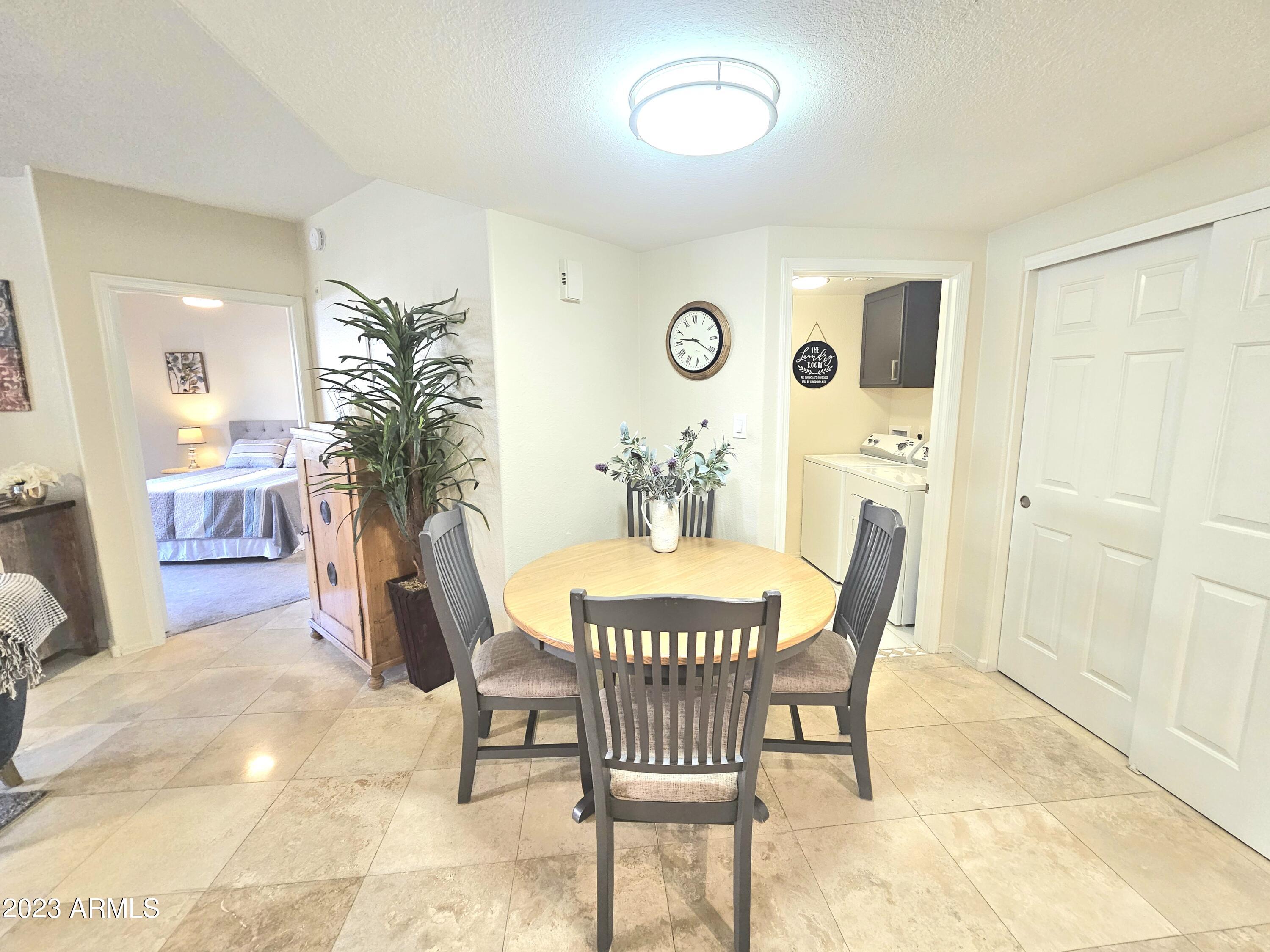 10410 N CAVE CREEK Road, 1081