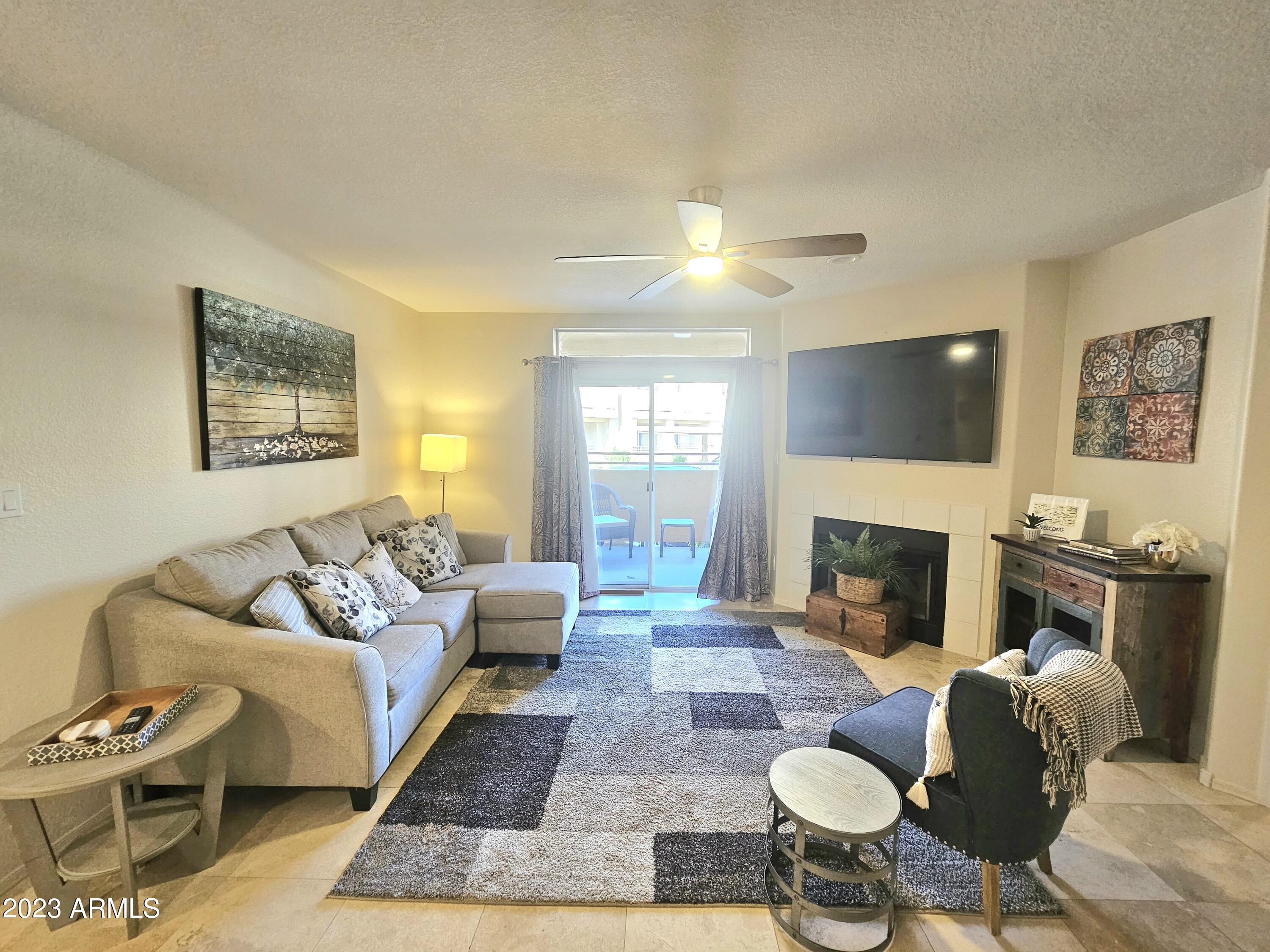 10410 N CAVE CREEK Road, 1081