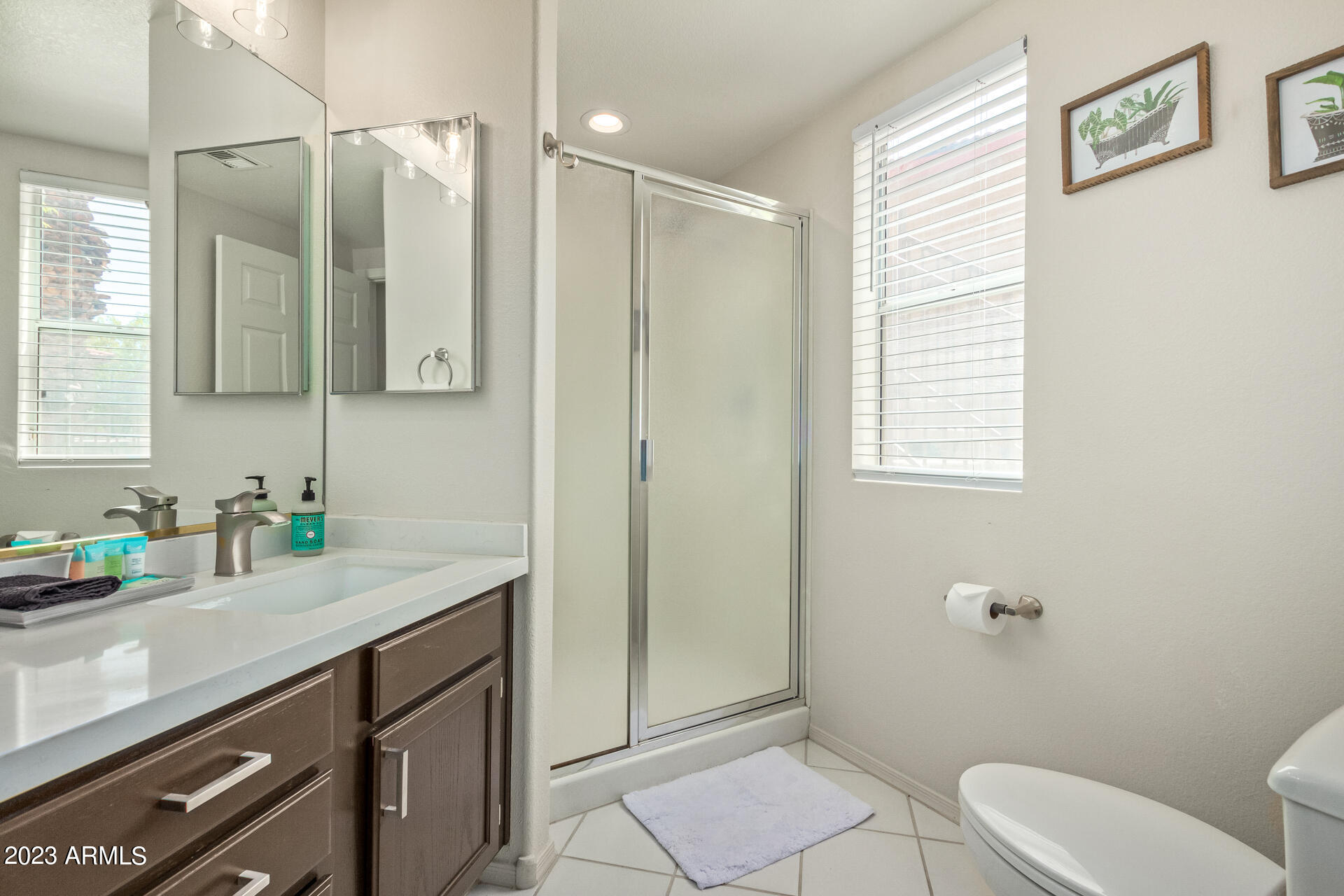 10410 N CAVE CREEK Road, 1081