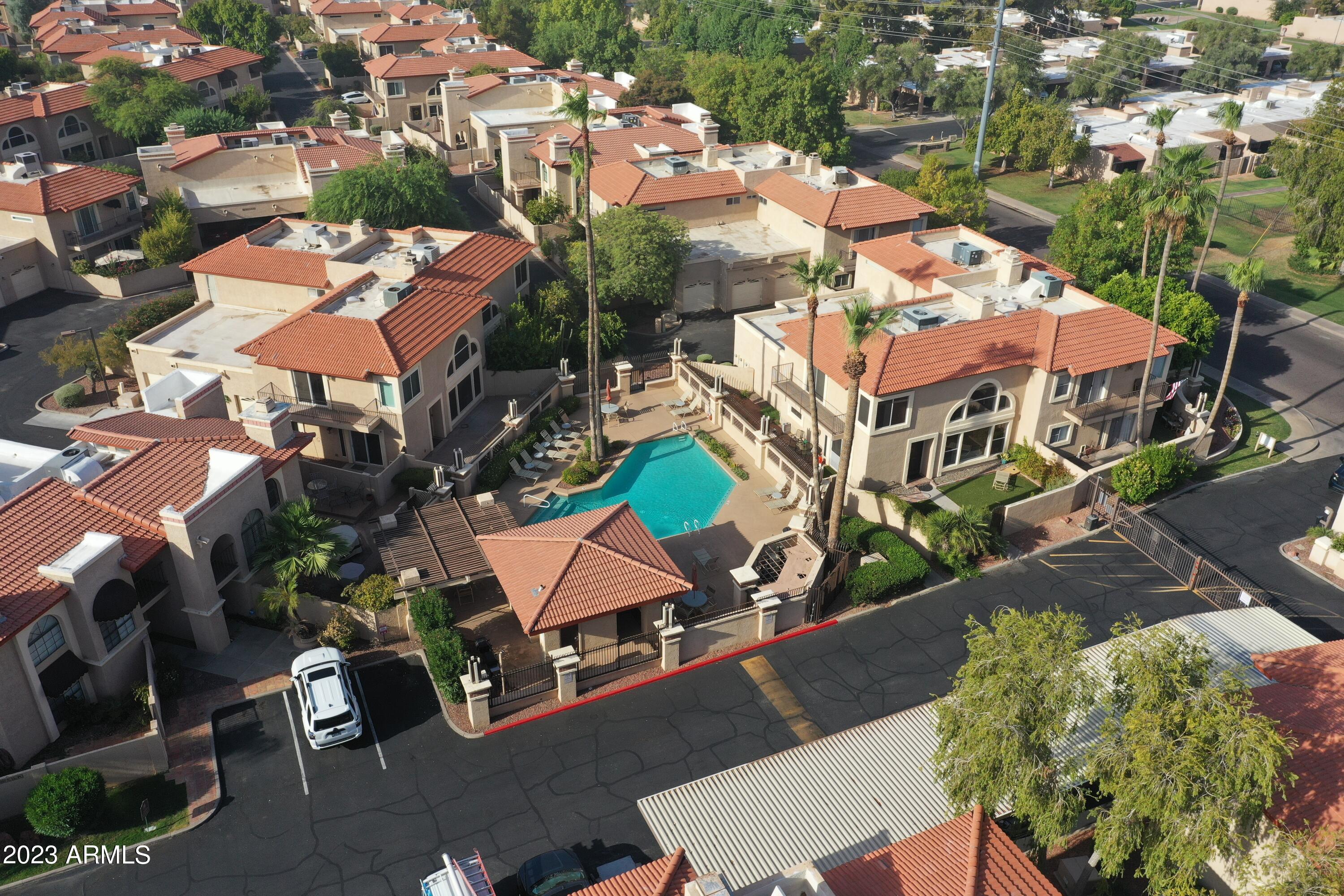 10410 N CAVE CREEK Road, 1081