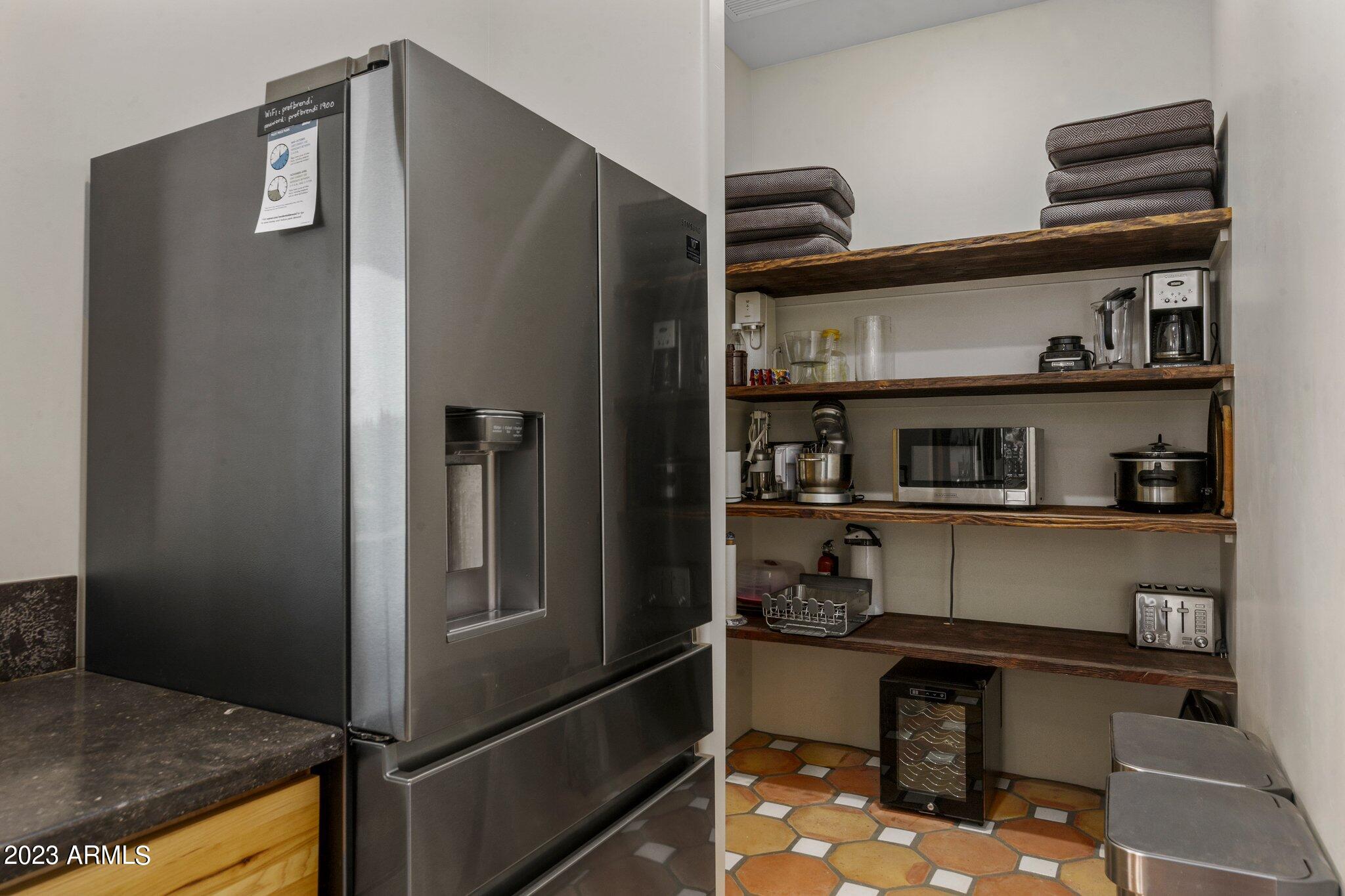 13609 E HEDGEHOG Place