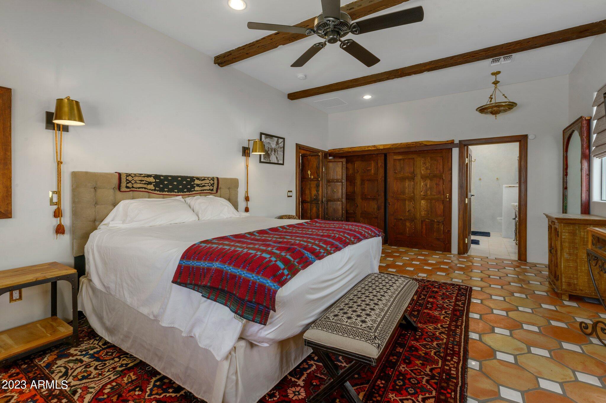 13609 E HEDGEHOG Place