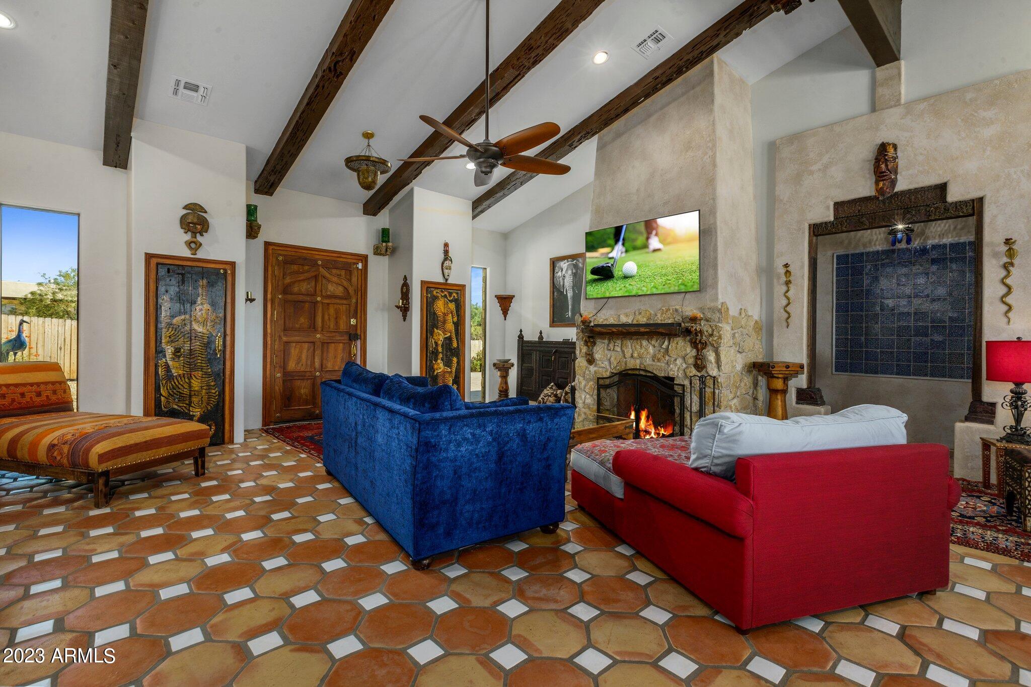 13609 E HEDGEHOG Place