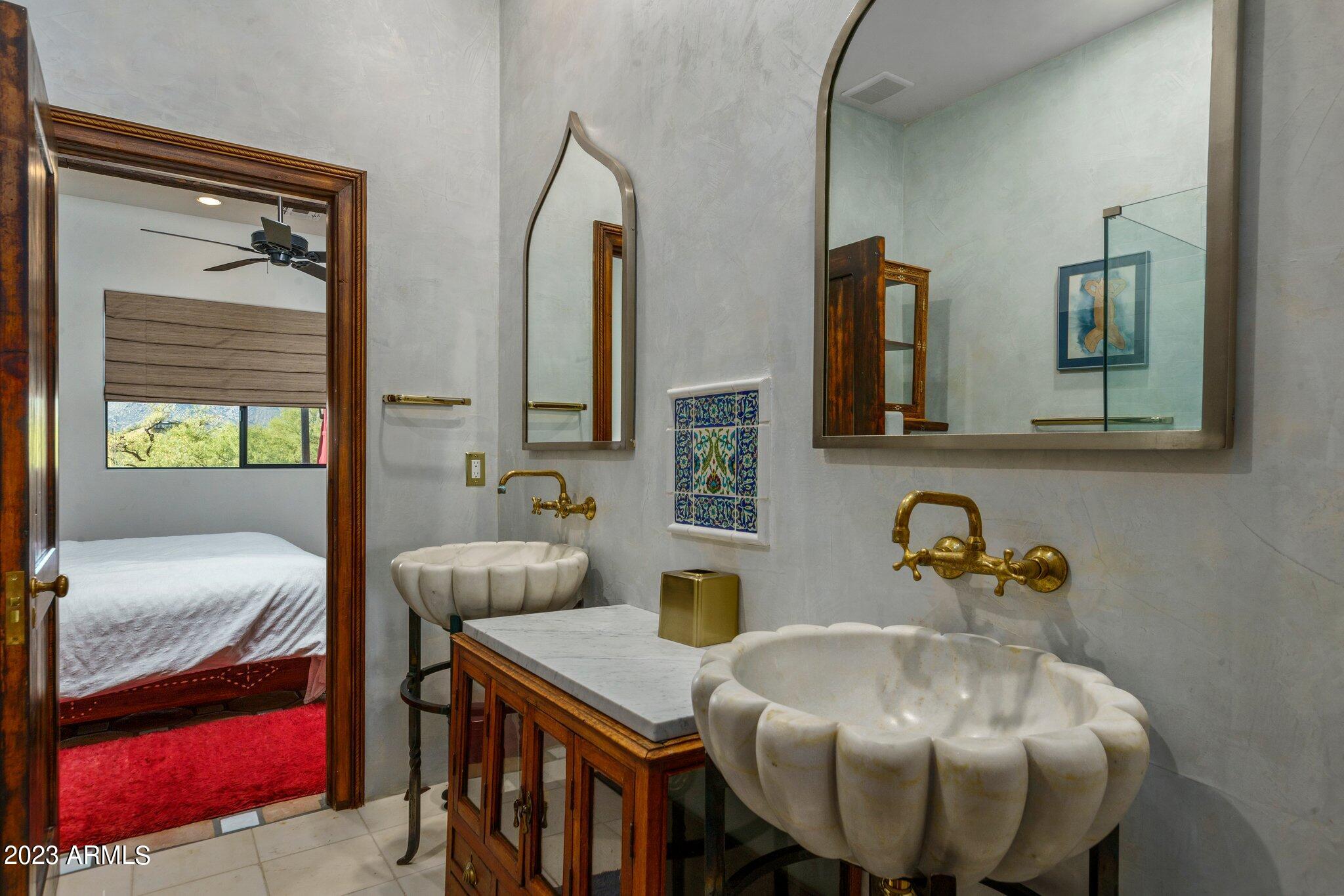 13609 E HEDGEHOG Place