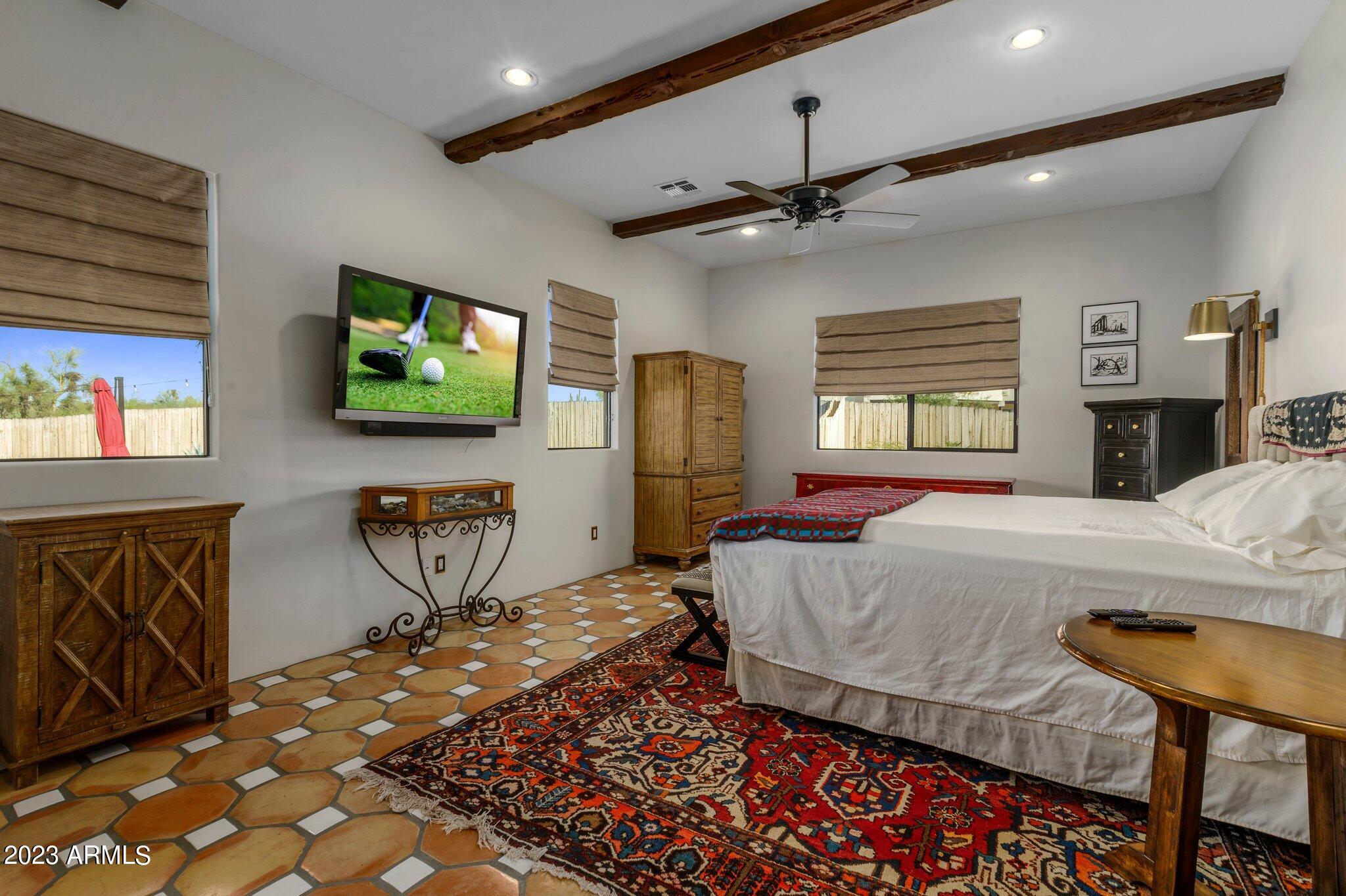 13609 E HEDGEHOG Place