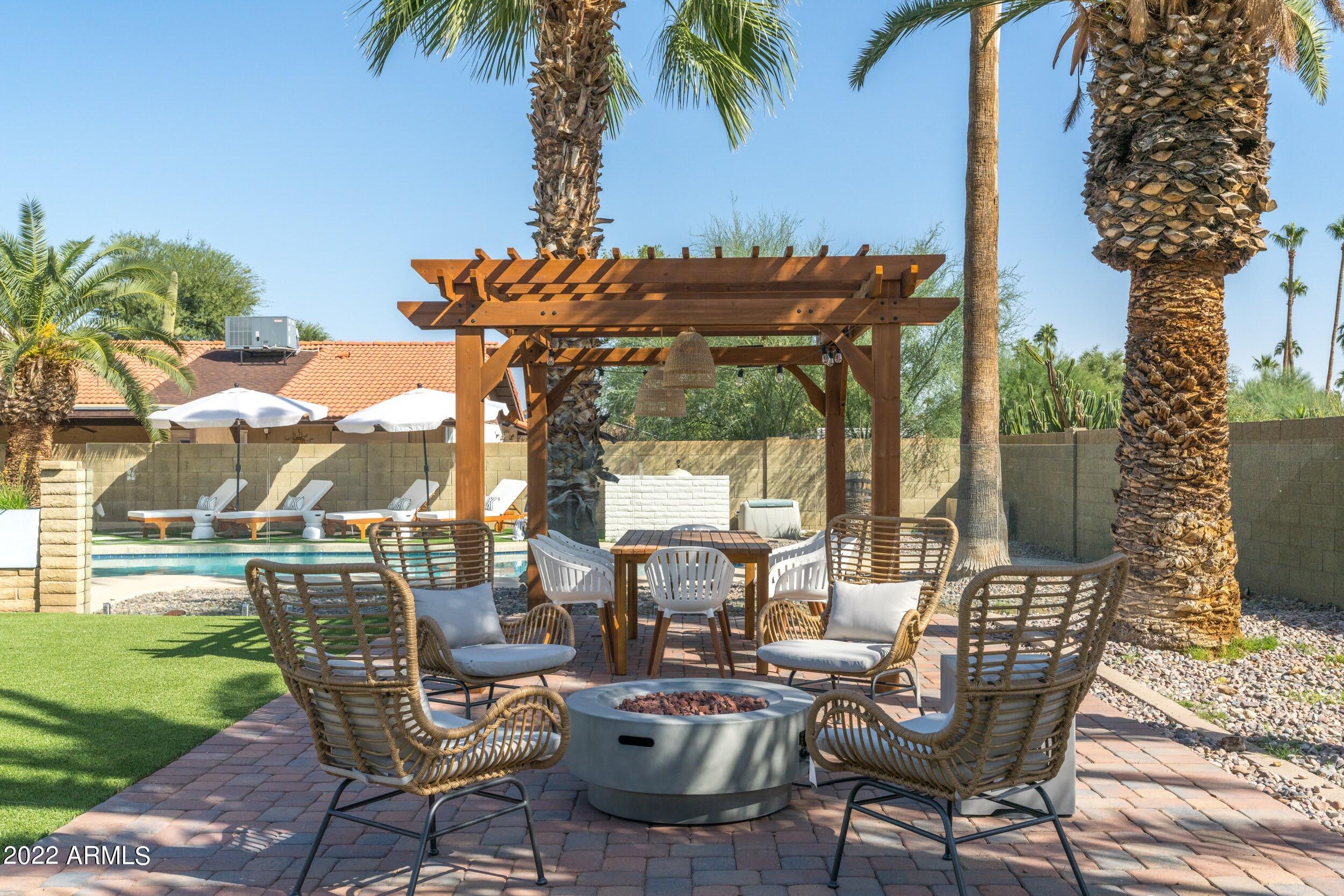 5723 E THUNDERBIRD Road