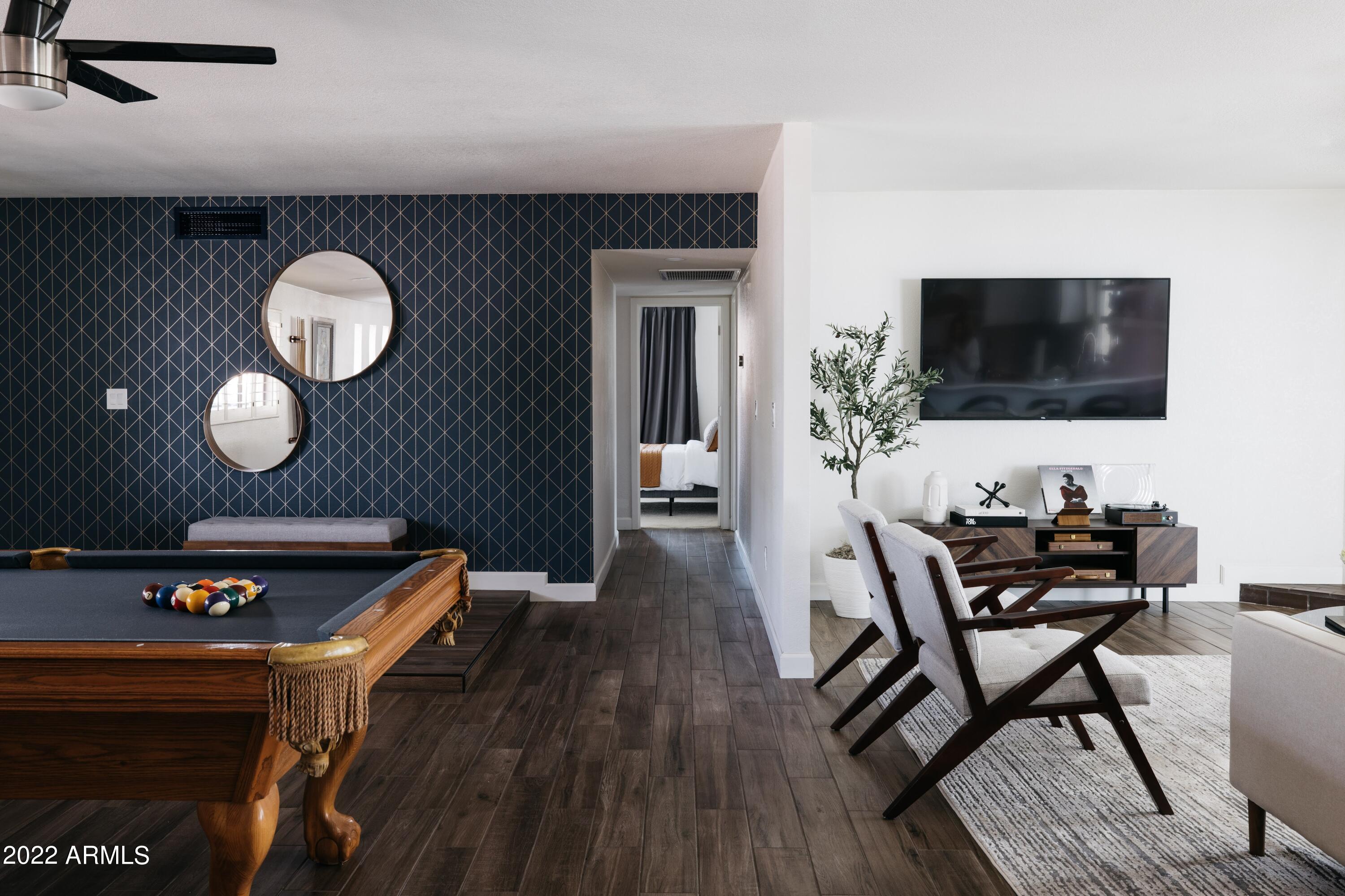 5723 E THUNDERBIRD Road