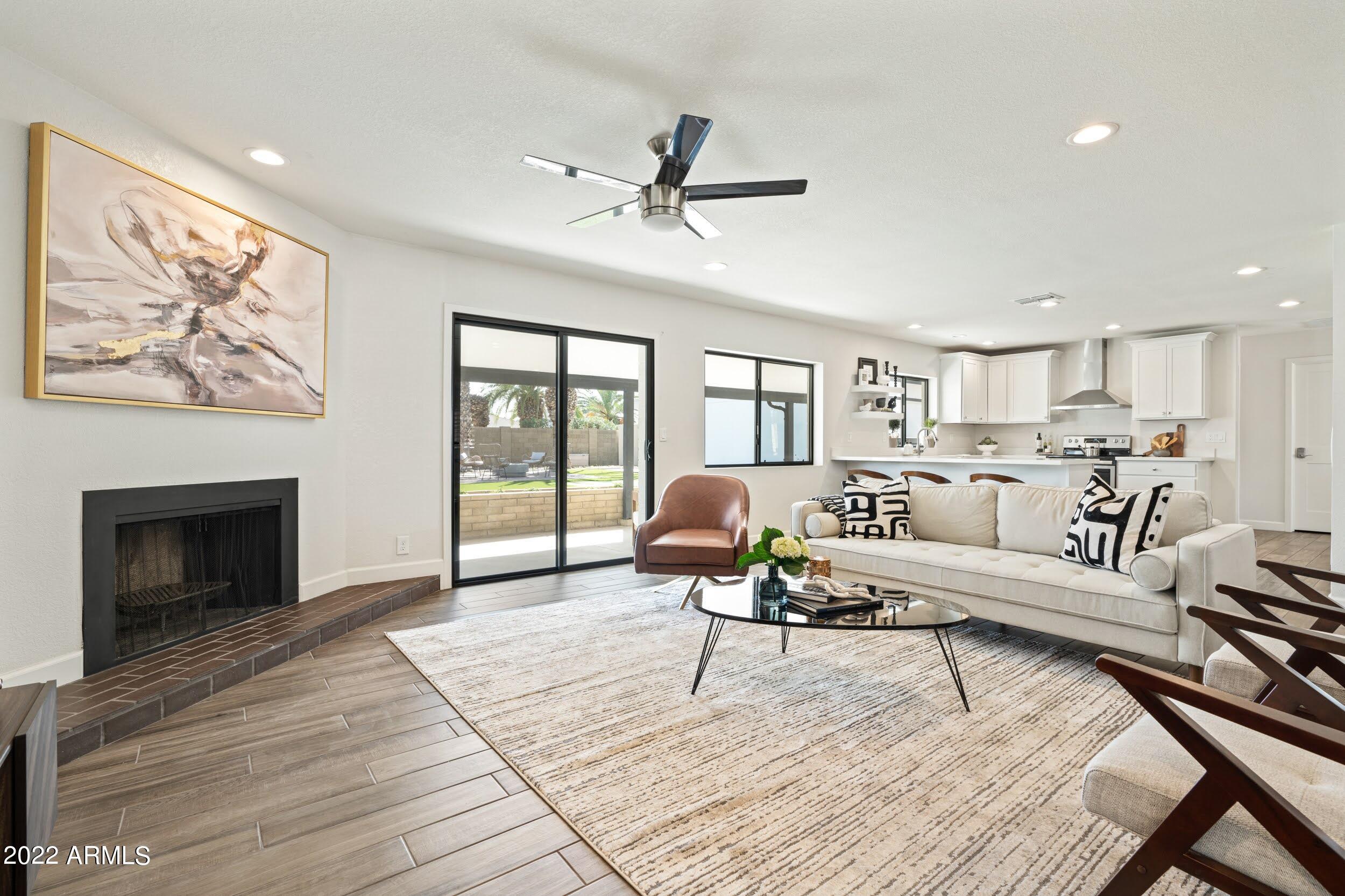 5723 E THUNDERBIRD Road