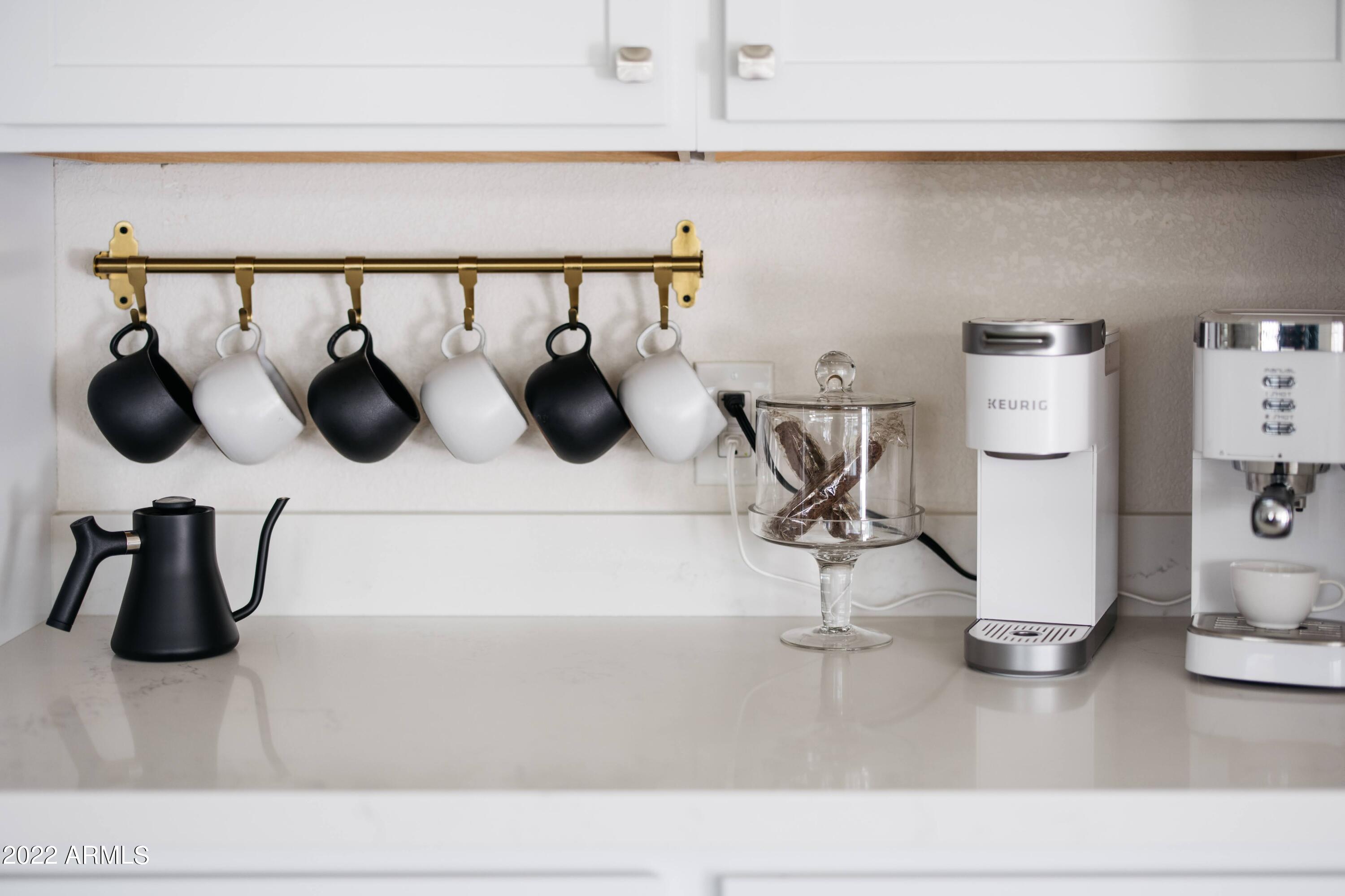 5723 E THUNDERBIRD Road