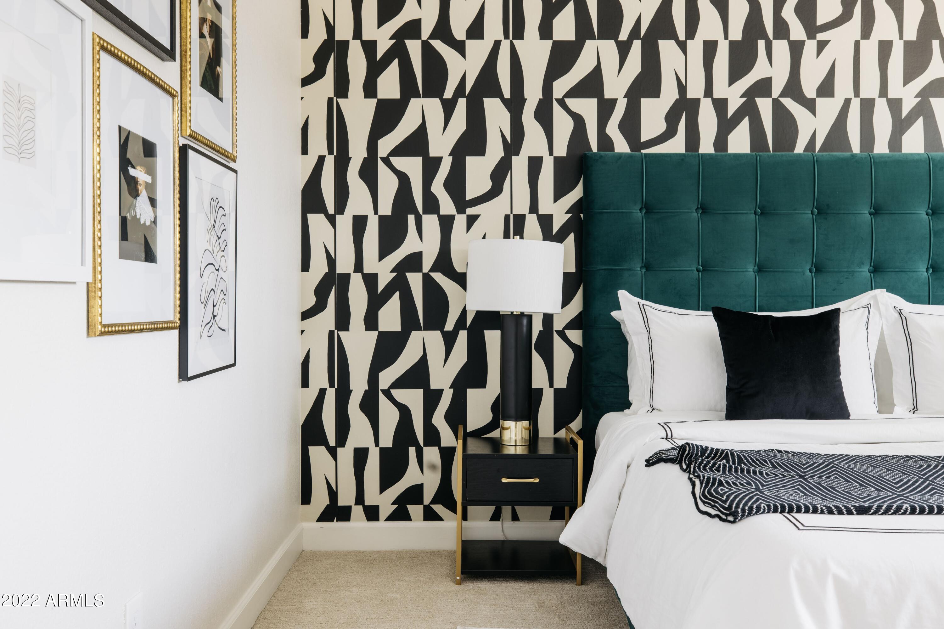 5723 E THUNDERBIRD Road