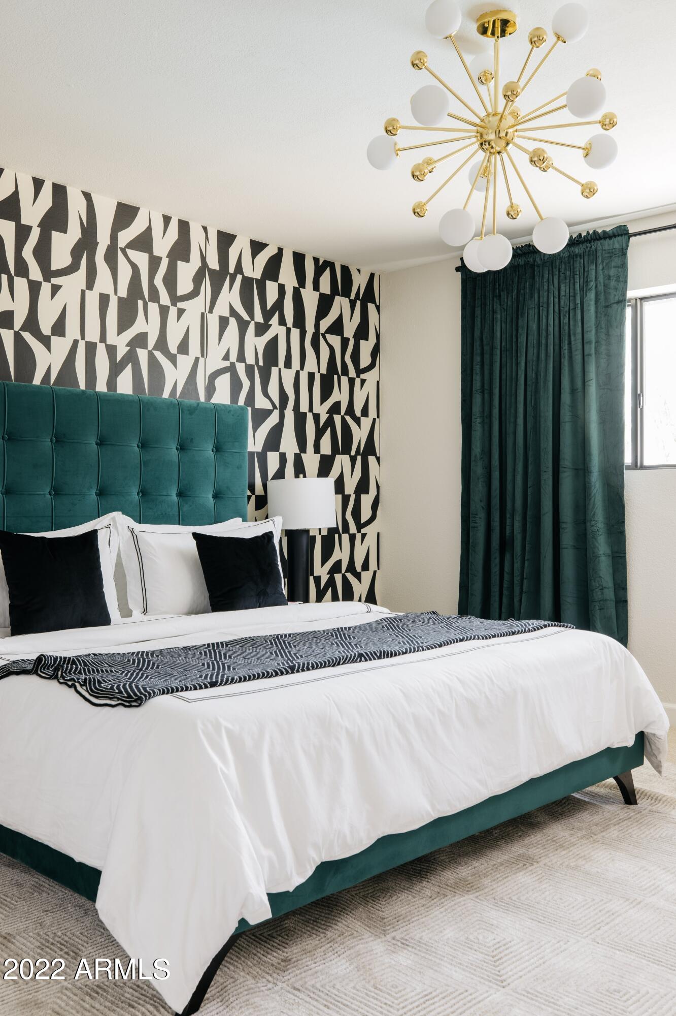 5723 E THUNDERBIRD Road