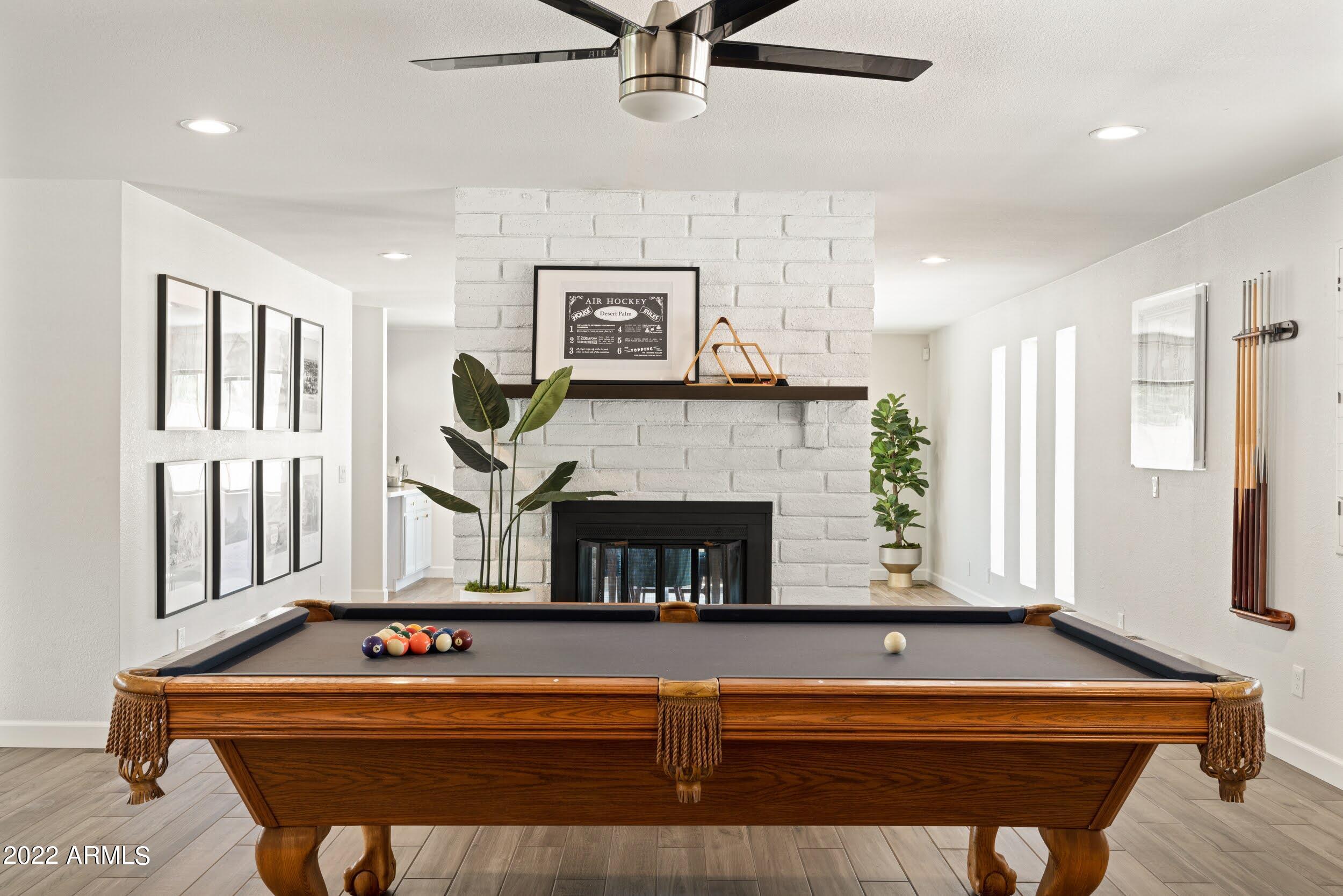 5723 E THUNDERBIRD Road