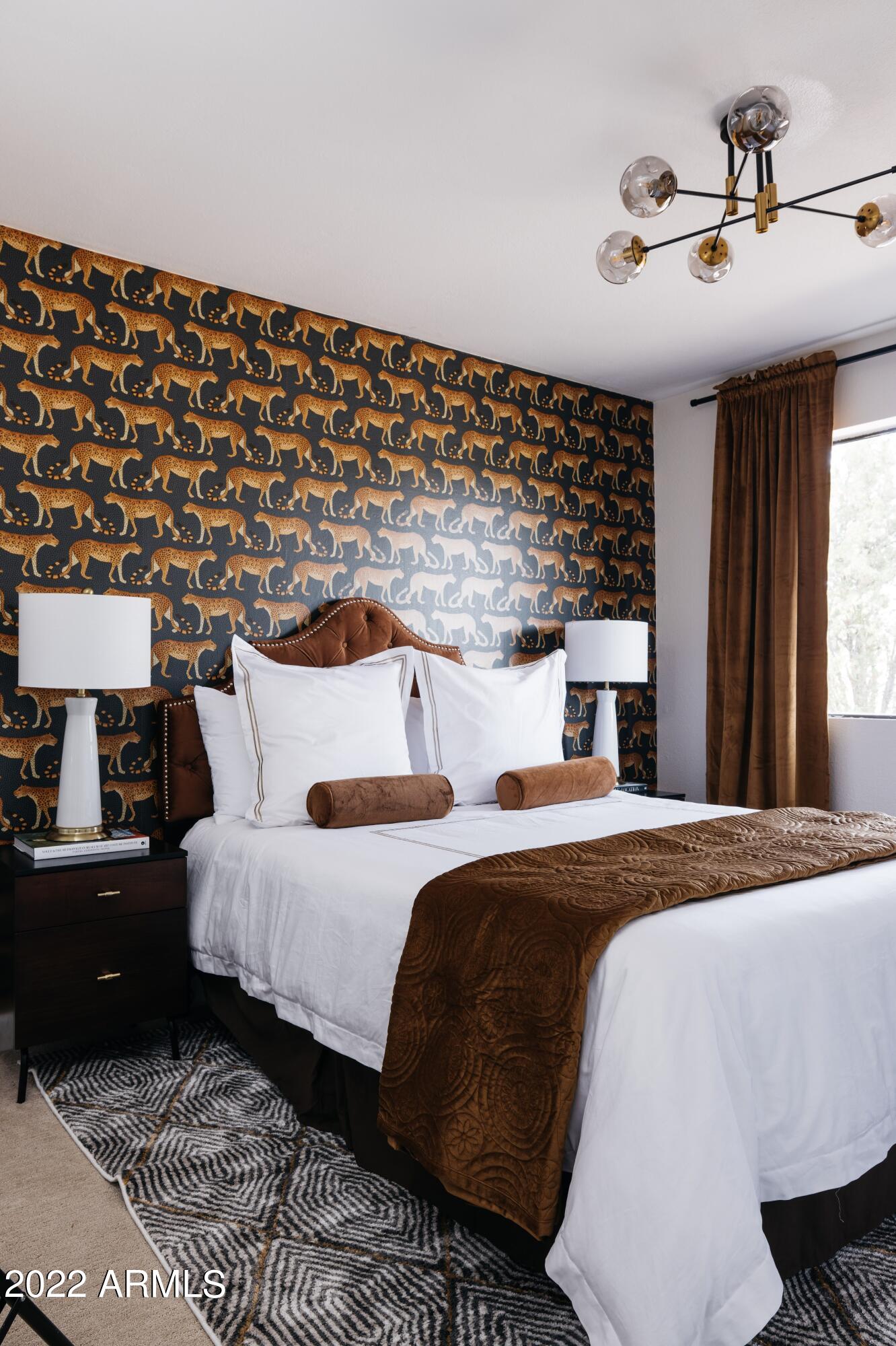 5723 E THUNDERBIRD Road