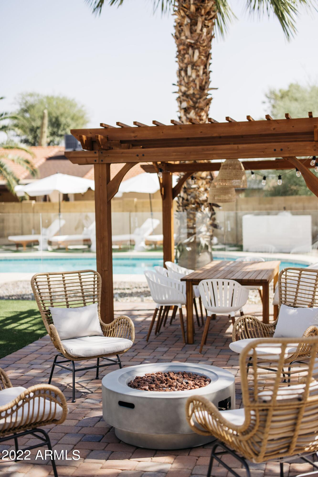 5723 E THUNDERBIRD Road