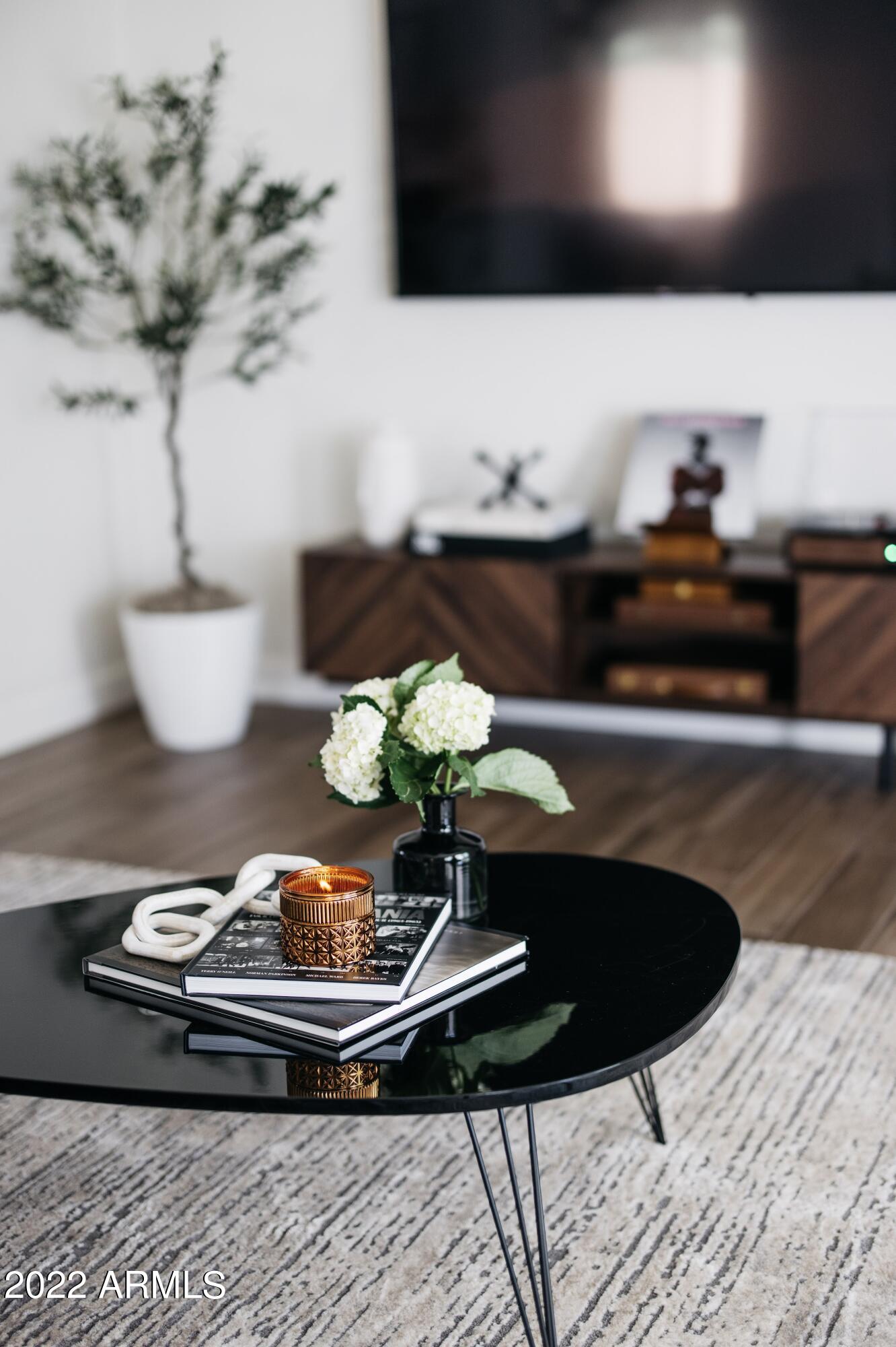 5723 E THUNDERBIRD Road