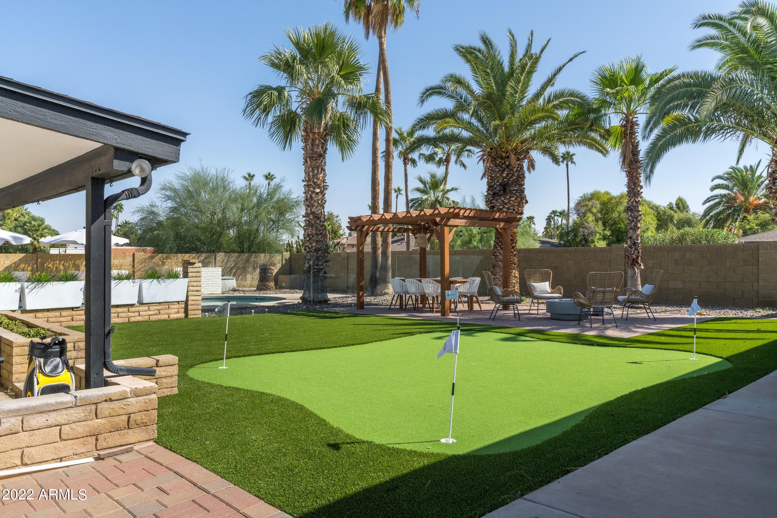 5723 E THUNDERBIRD Road