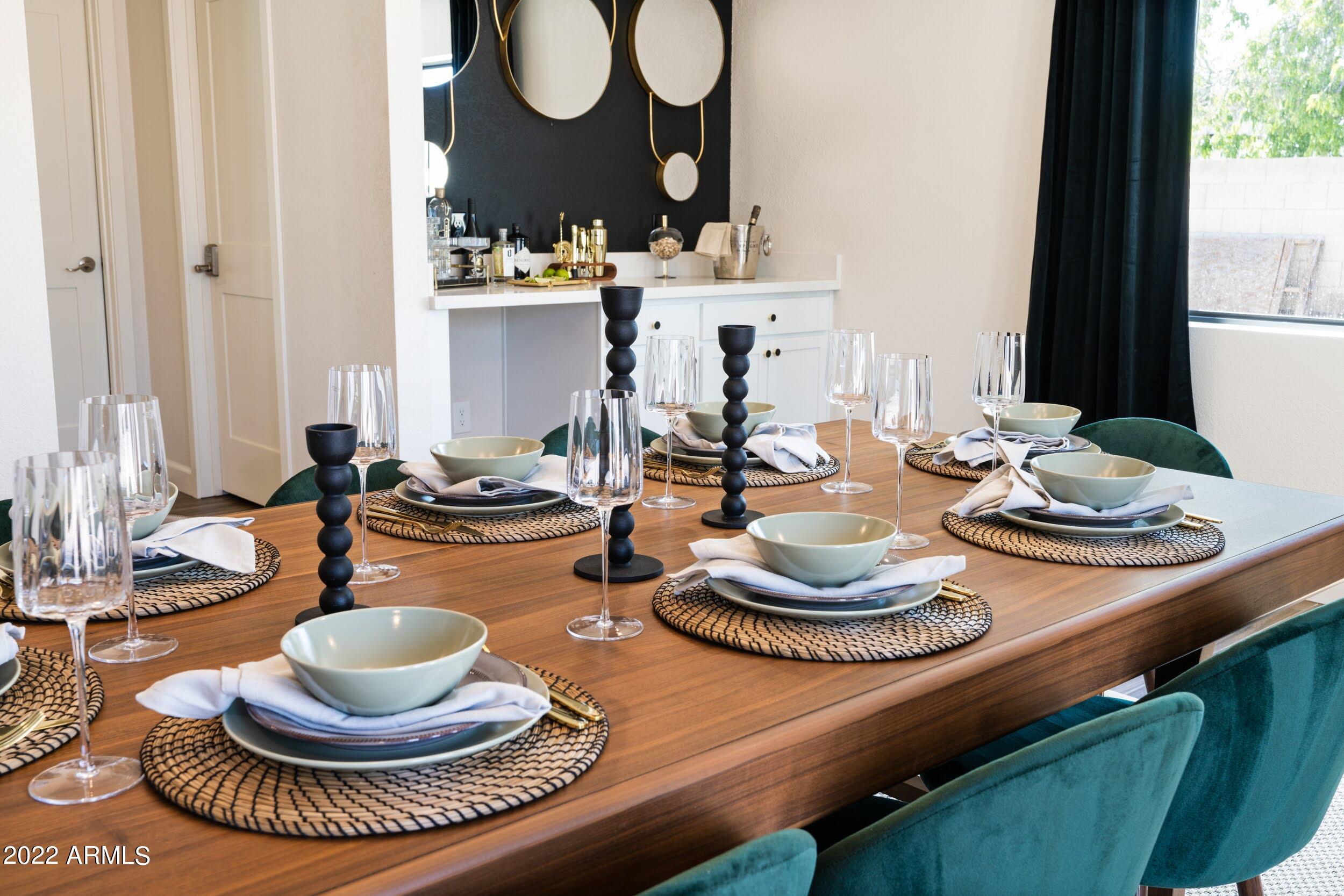 5723 E THUNDERBIRD Road