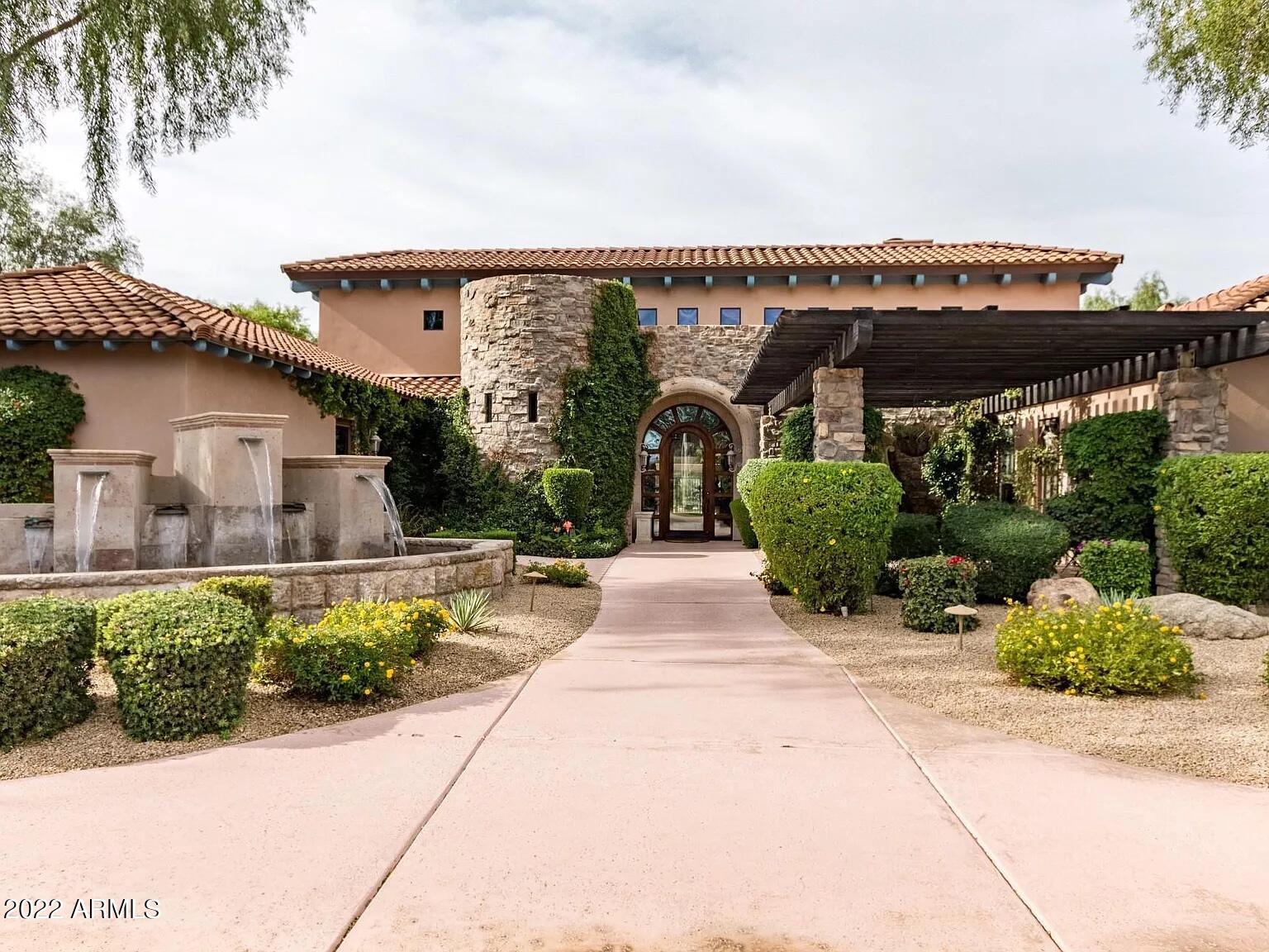 20660 N 40TH Street N, 1095