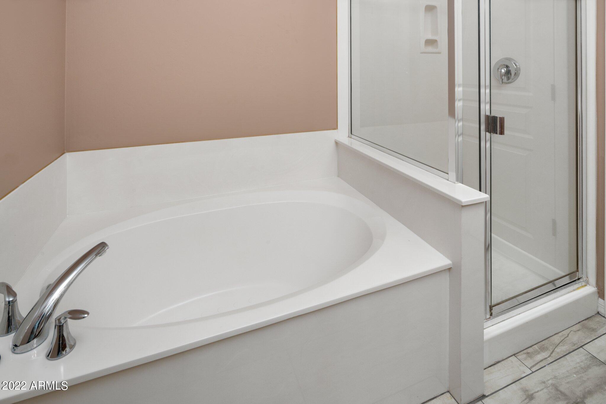 20660 N 40TH Street N, 1095