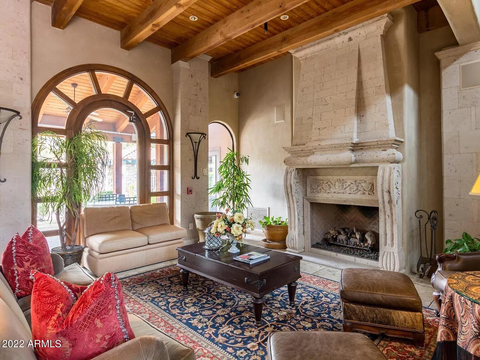 20660 N 40TH Street N, 1095