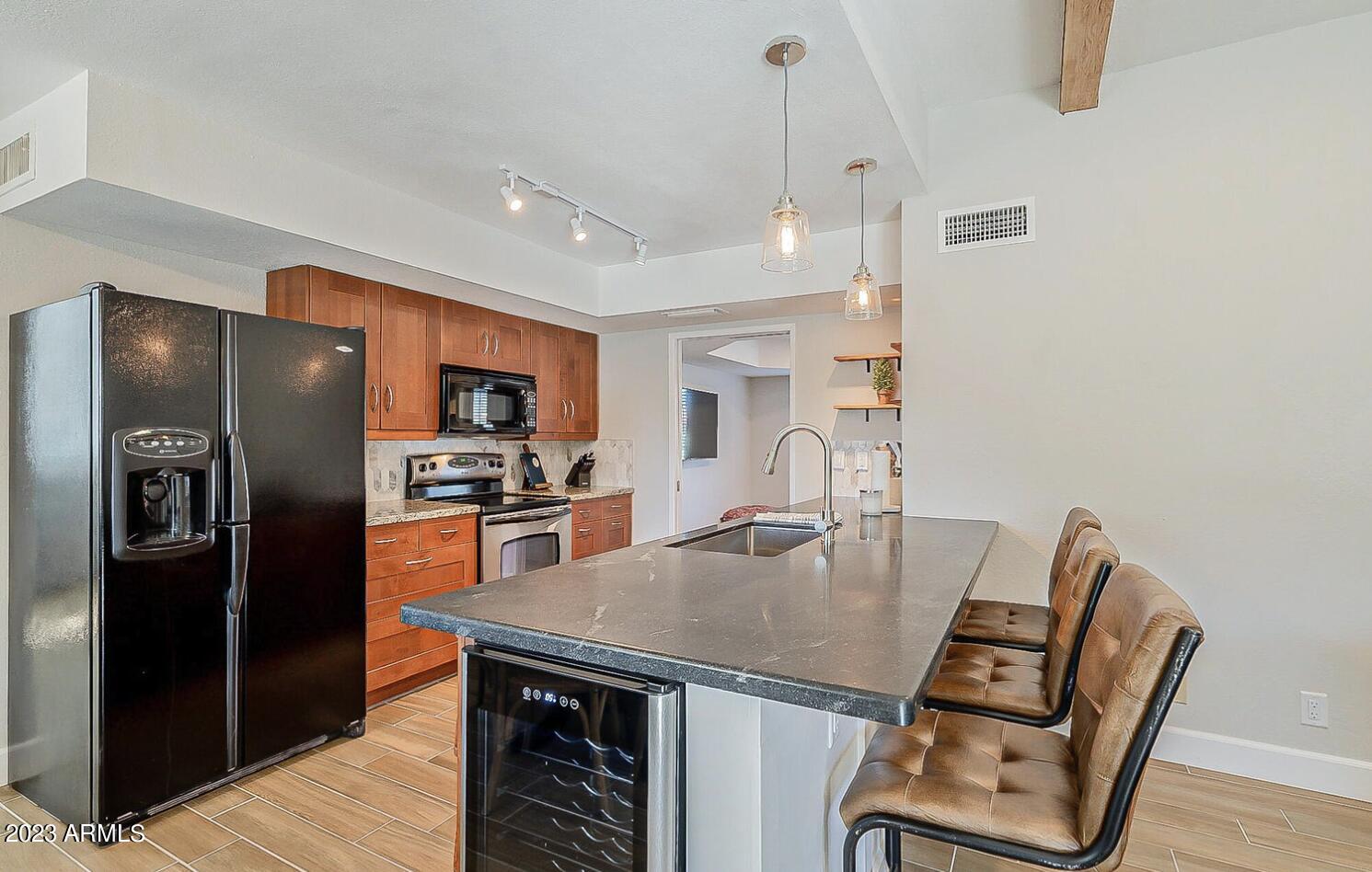 6601 E THUNDERBIRD Road