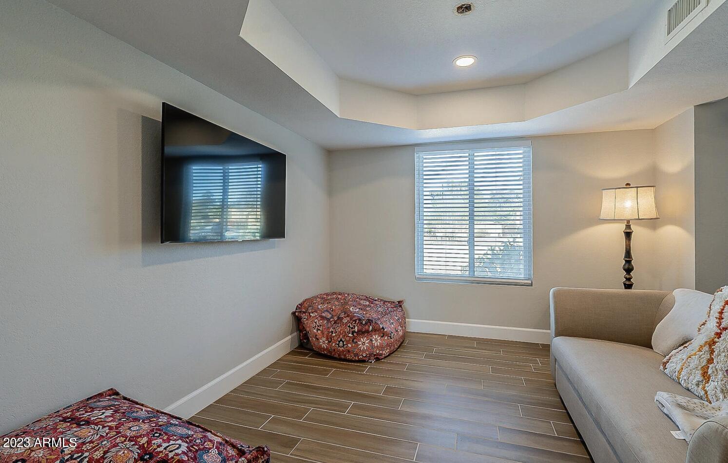 6601 E THUNDERBIRD Road