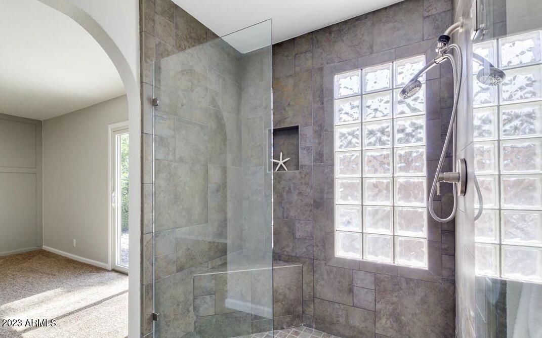 6601 E THUNDERBIRD Road