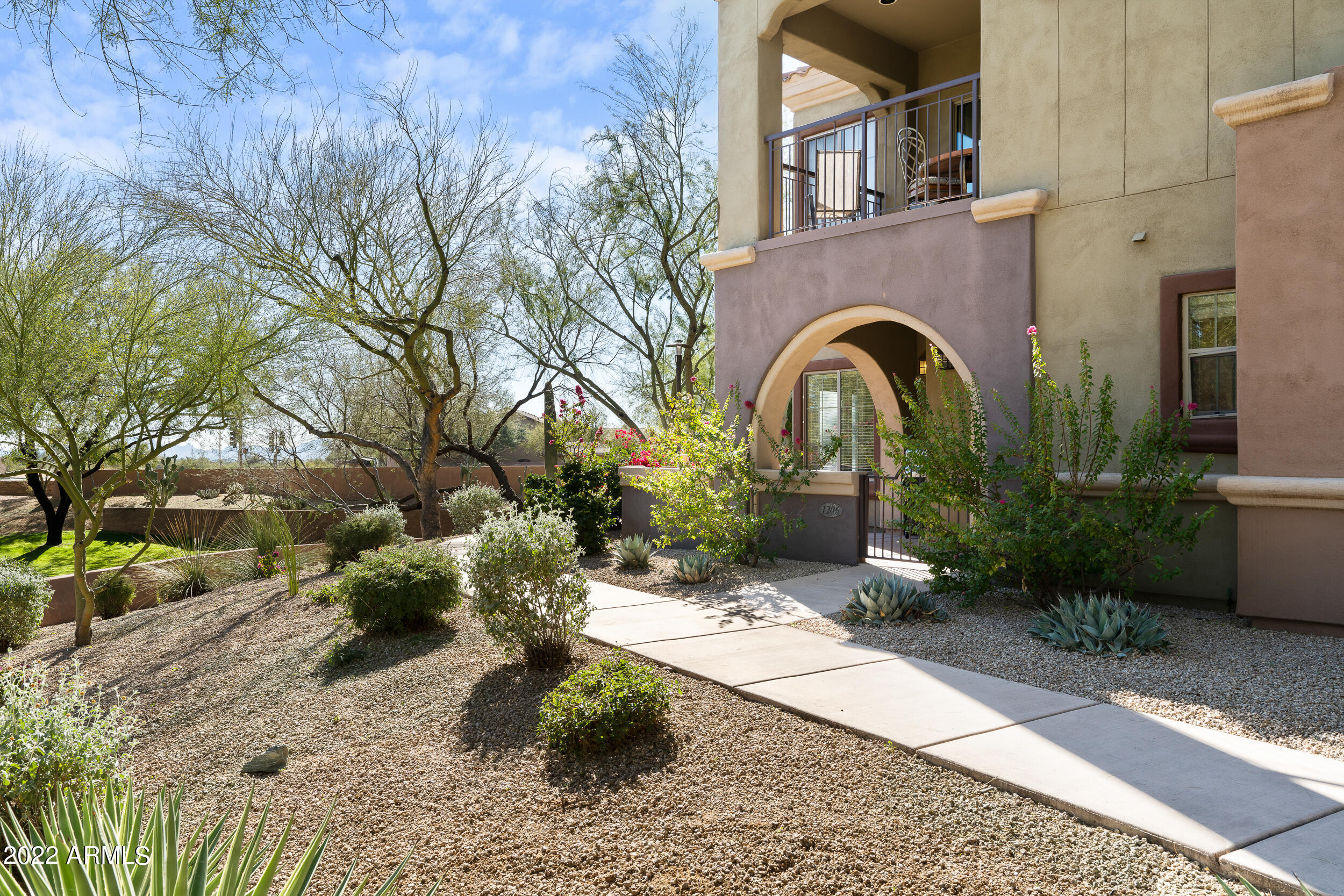 3935 E ROUGH RIDER Road, 1206