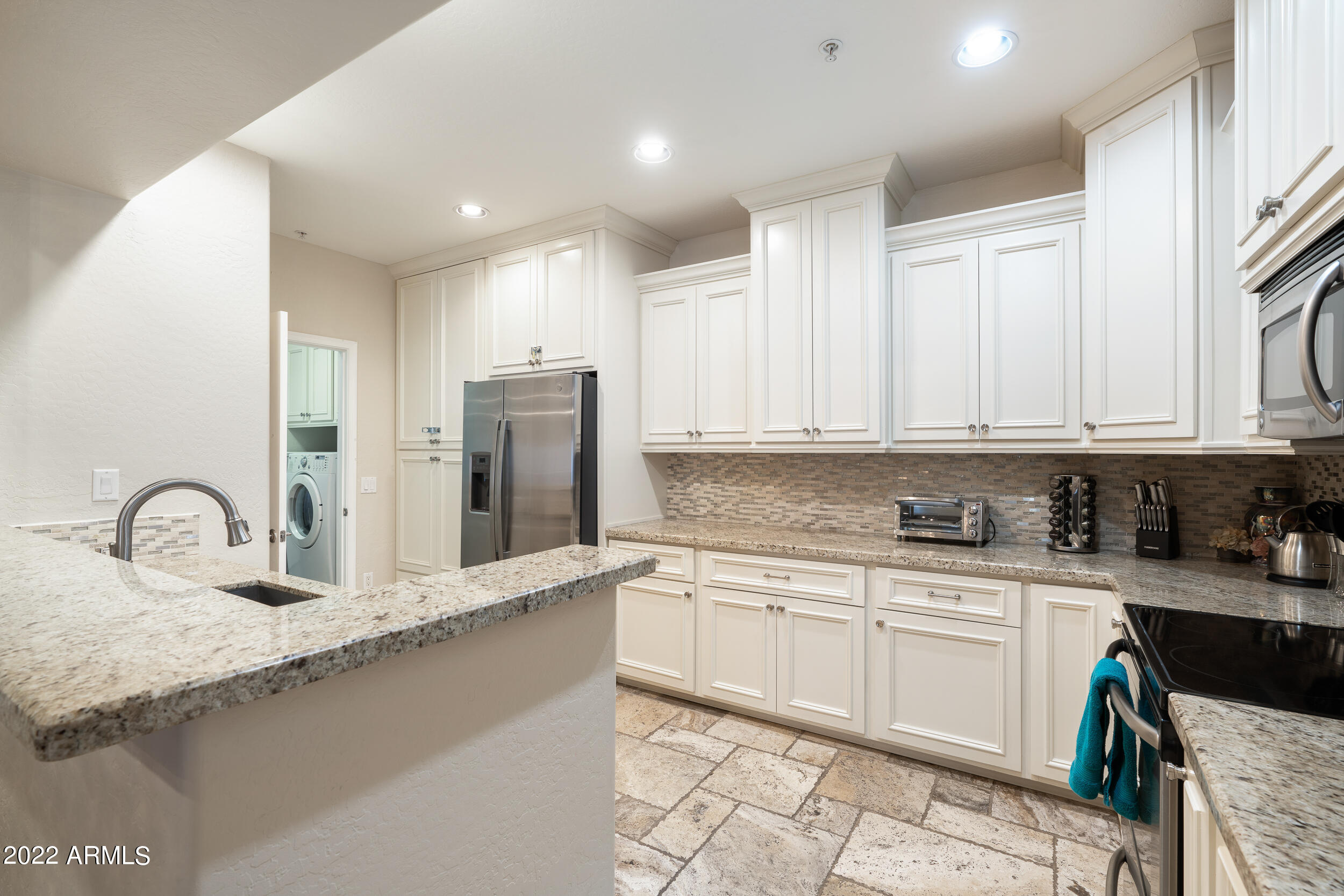 3935 E ROUGH RIDER Road, 1206